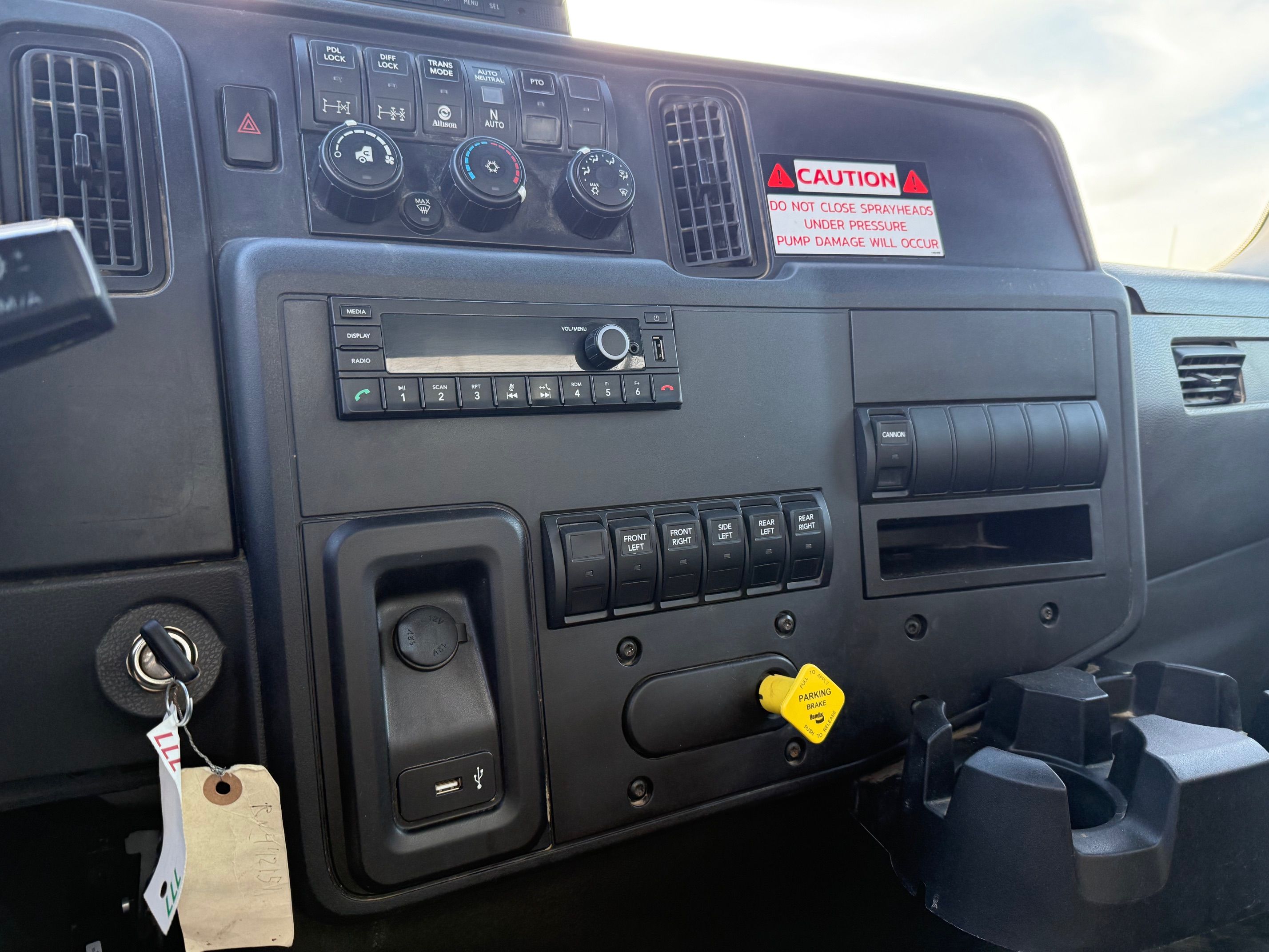 2024 INTERNATIONAL HV607 Photo 8 Thumbnail