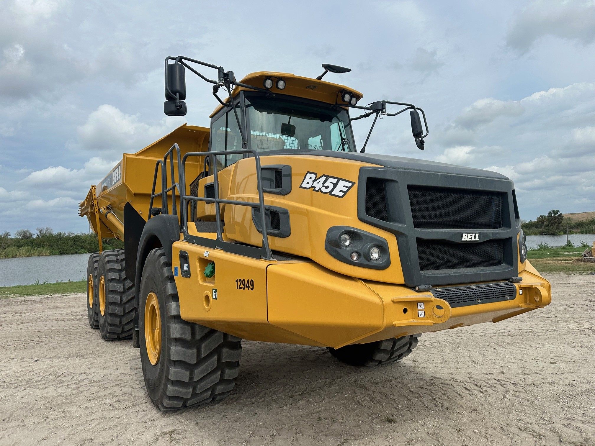 2025 BELL B45E Photo 6 Thumbnail