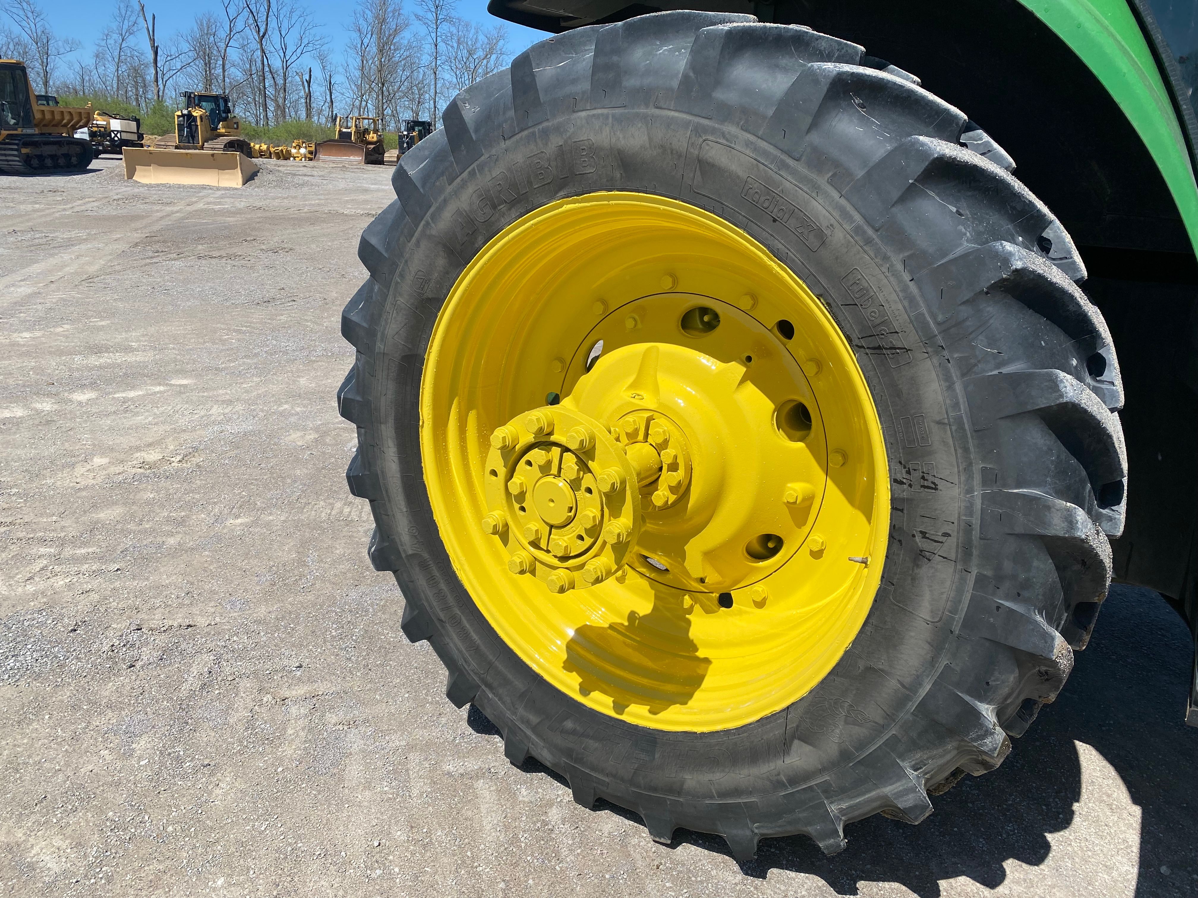 2006 JOHN DEERE 7920 Photo 6 Thumbnail