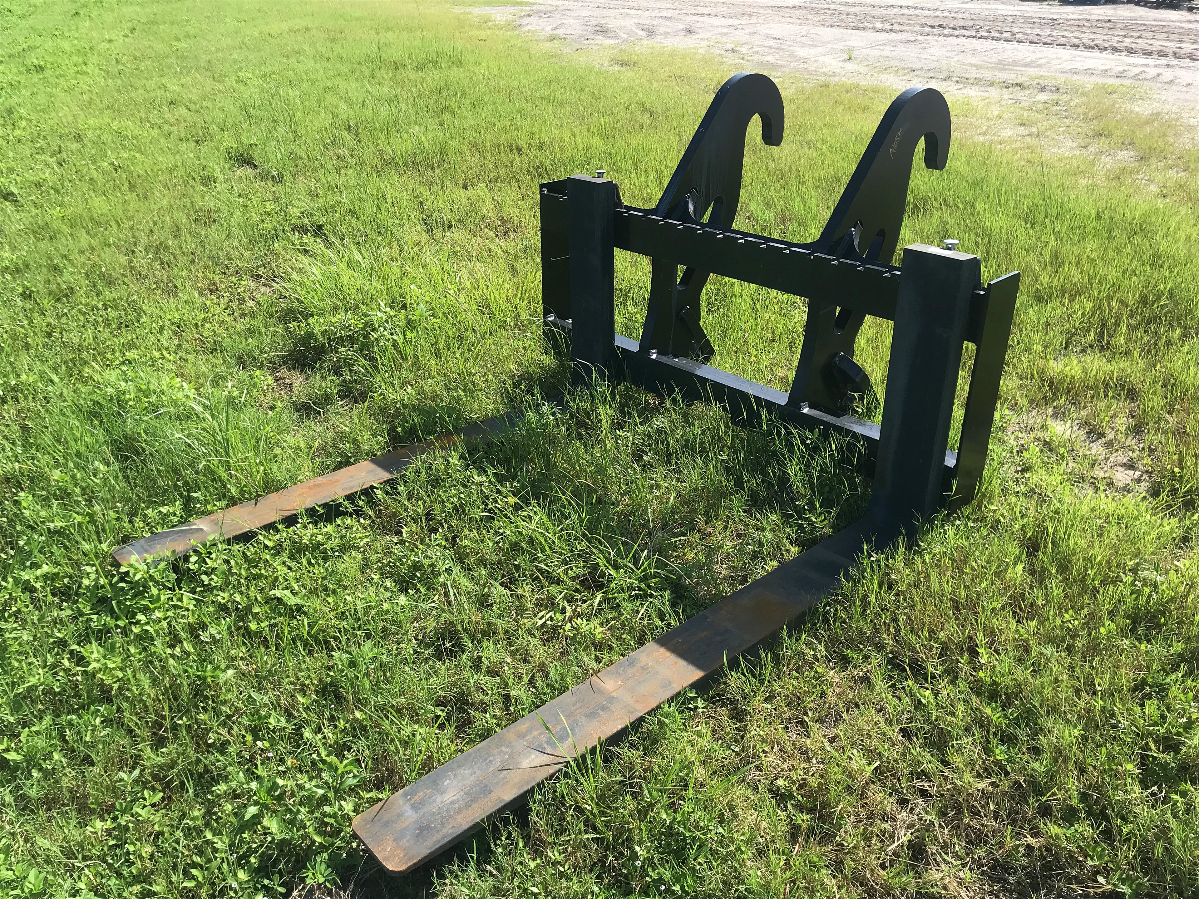 60" CAT FUSION FORKS FOR 930K/930M OR 938K/938M Photo 2 Thumbnail