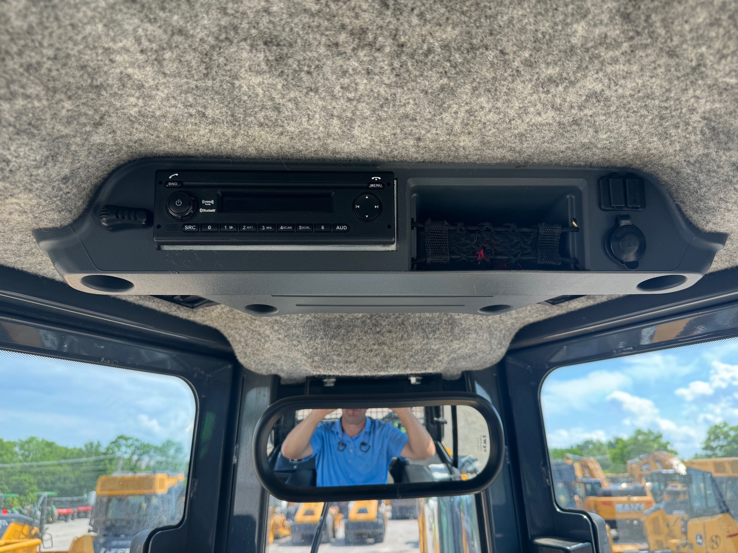 2017 JOHN DEERE 850K WLT Photo 9 Thumbnail