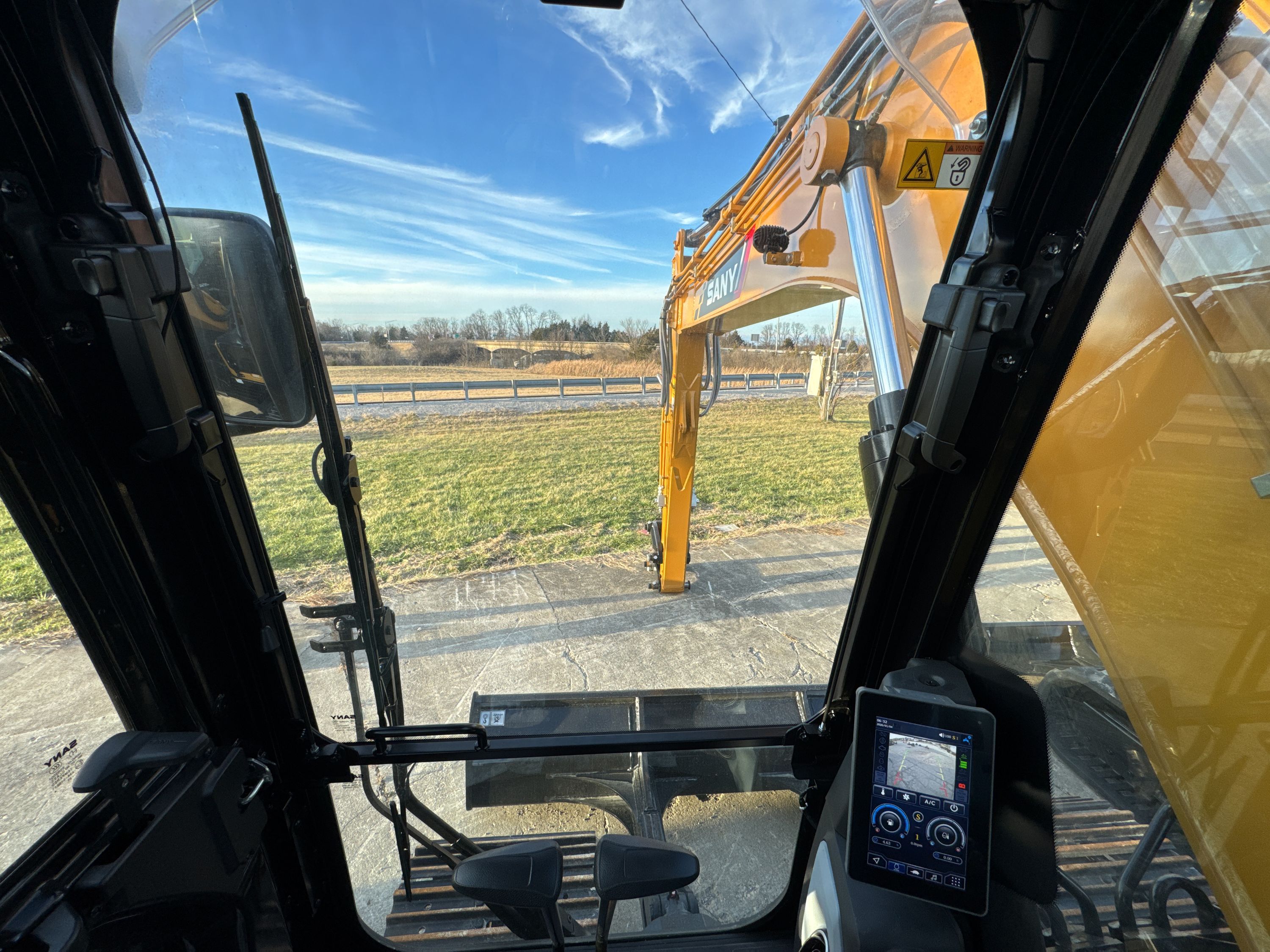 2025 SANY SY135C Photo 17 Thumbnail