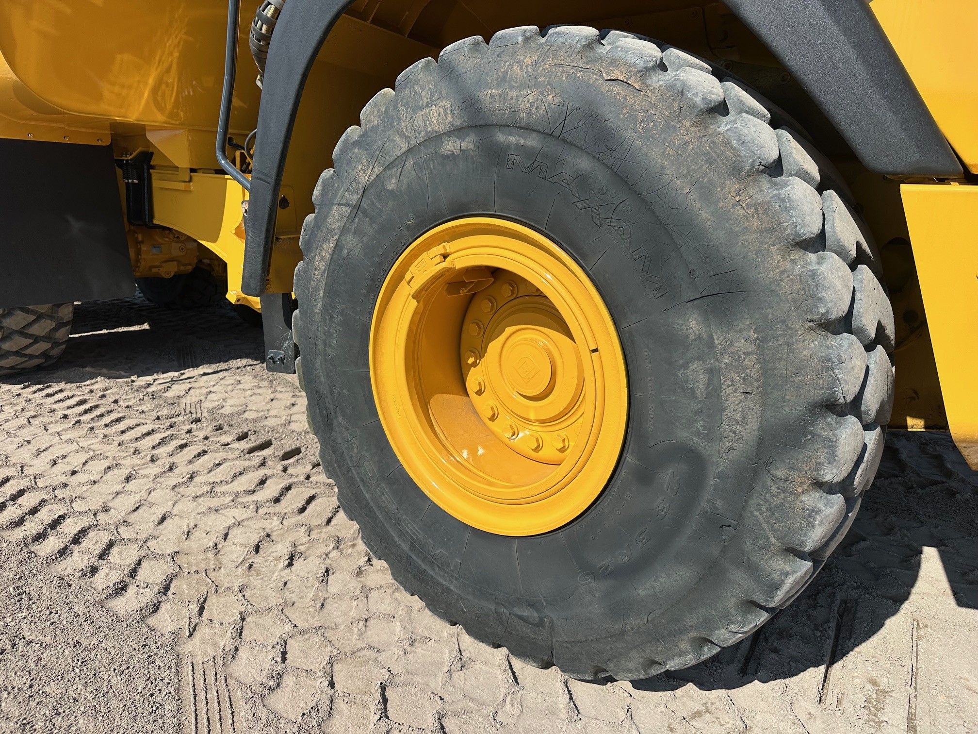 2018 JOHN DEERE 260E Photo 15 Thumbnail