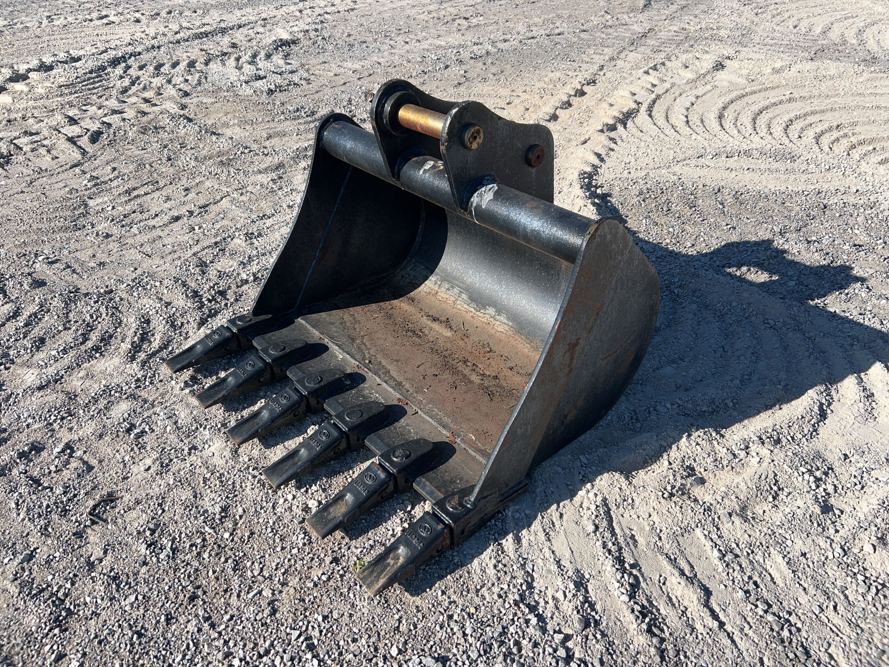 Equipment Photo - EQ3051