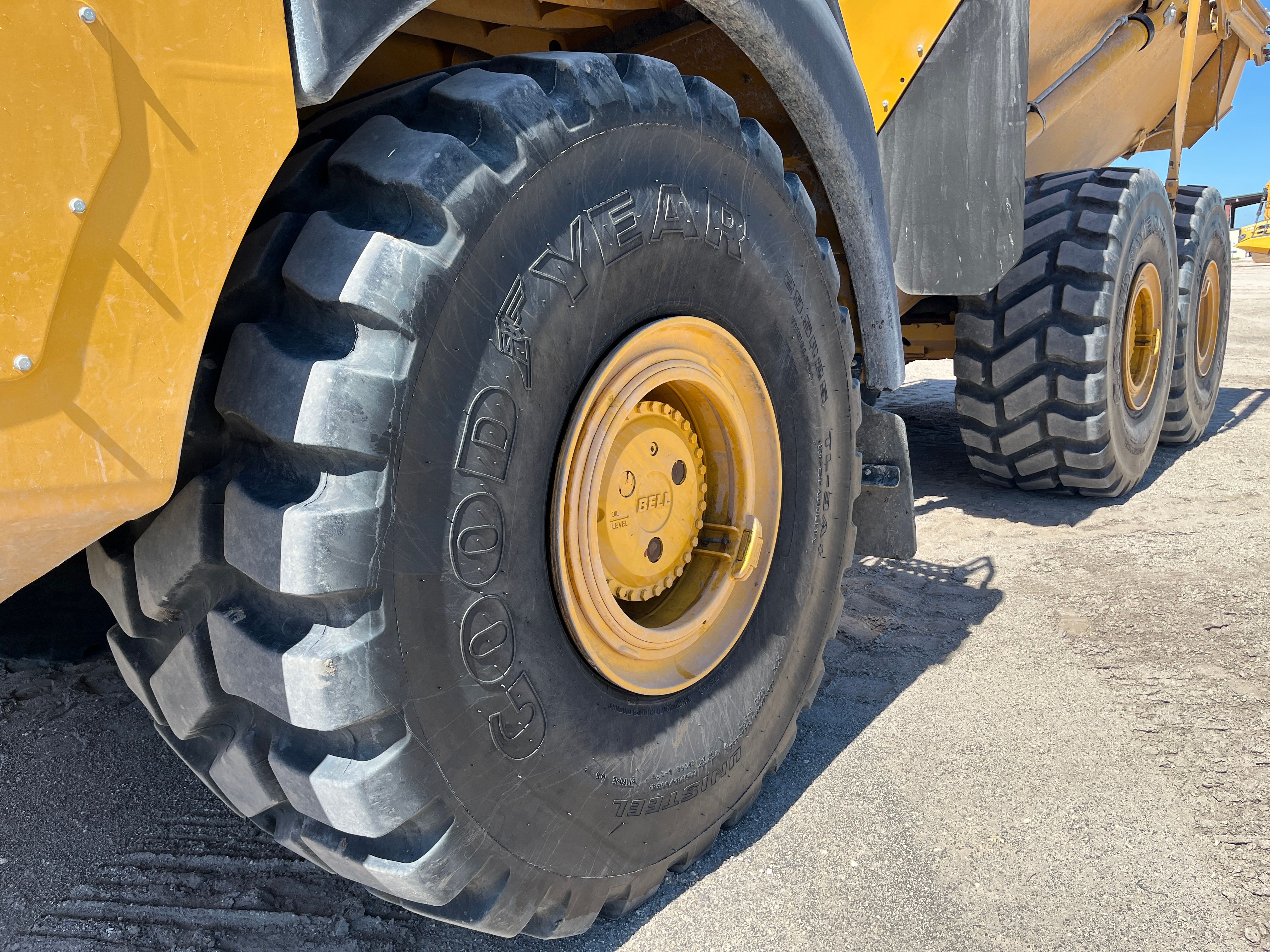 2025 BELL B45E Photo 11 Thumbnail