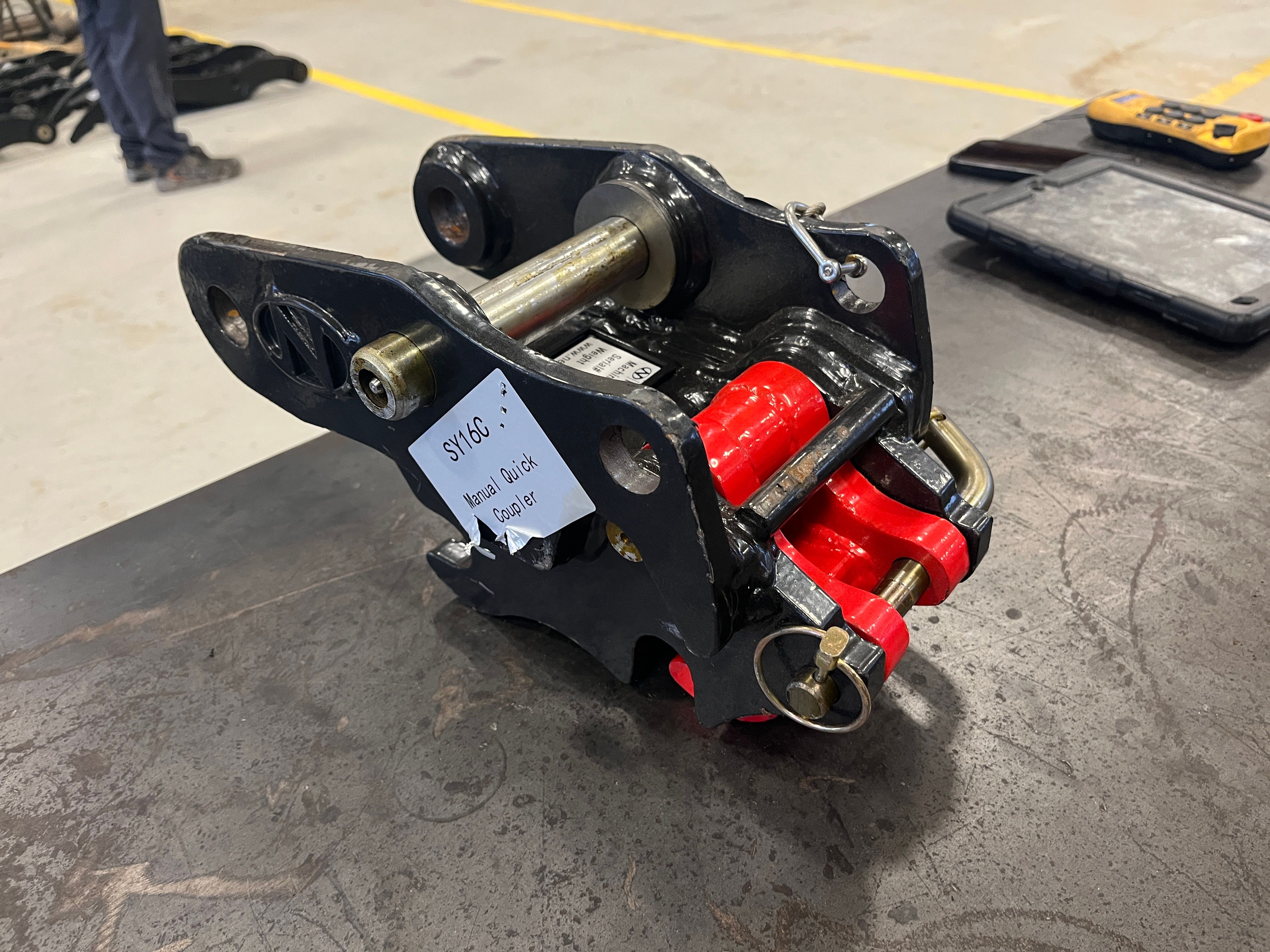 QCM MANUAL QUICK COUPLER FOR SY16C Photo 2 Thumbnail