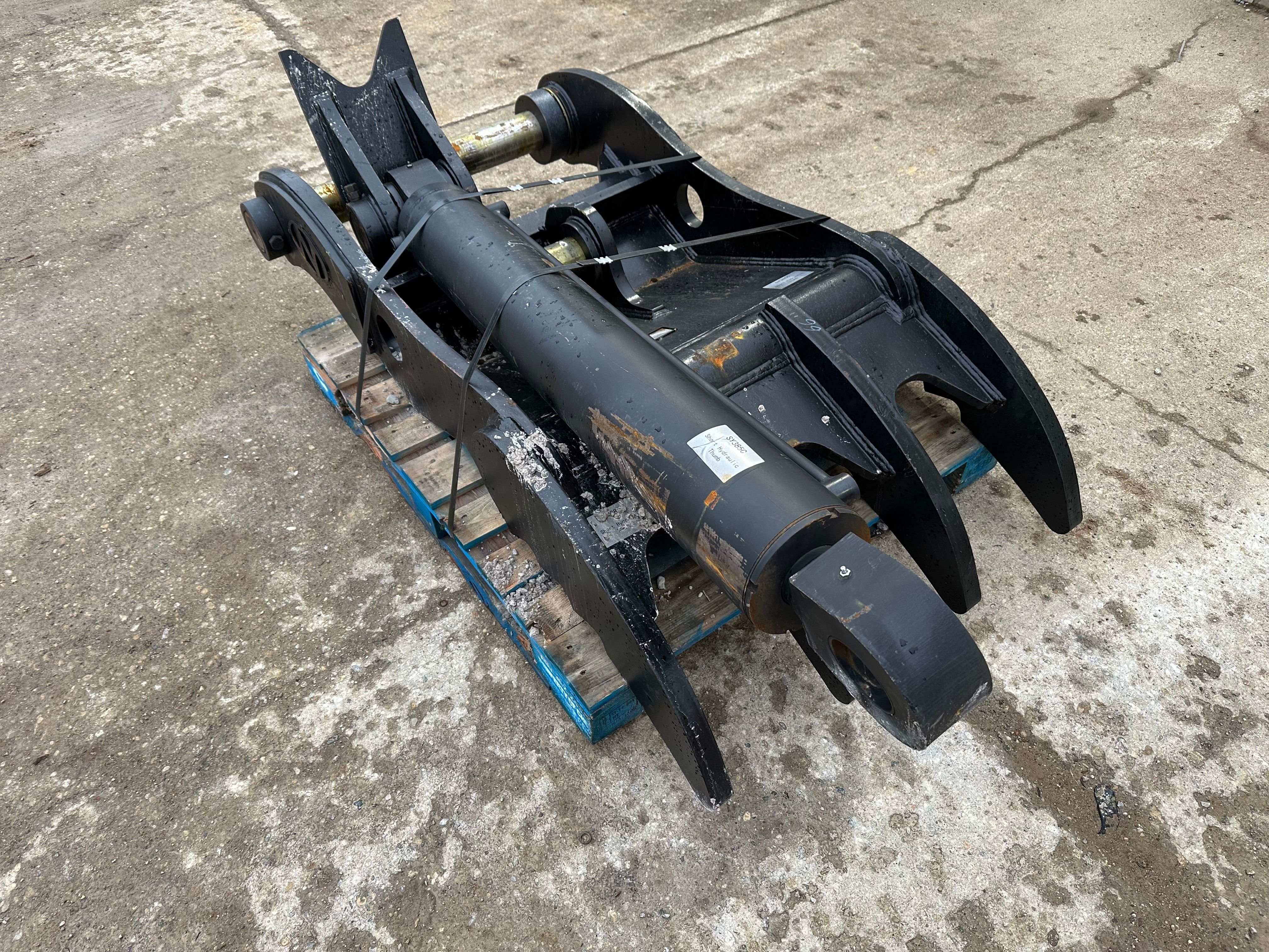 SHORT THUMB FOR SY385C (NO CPLR) Photo 1 Thumbnail