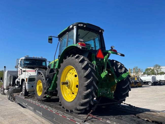 Deere tractor in transport