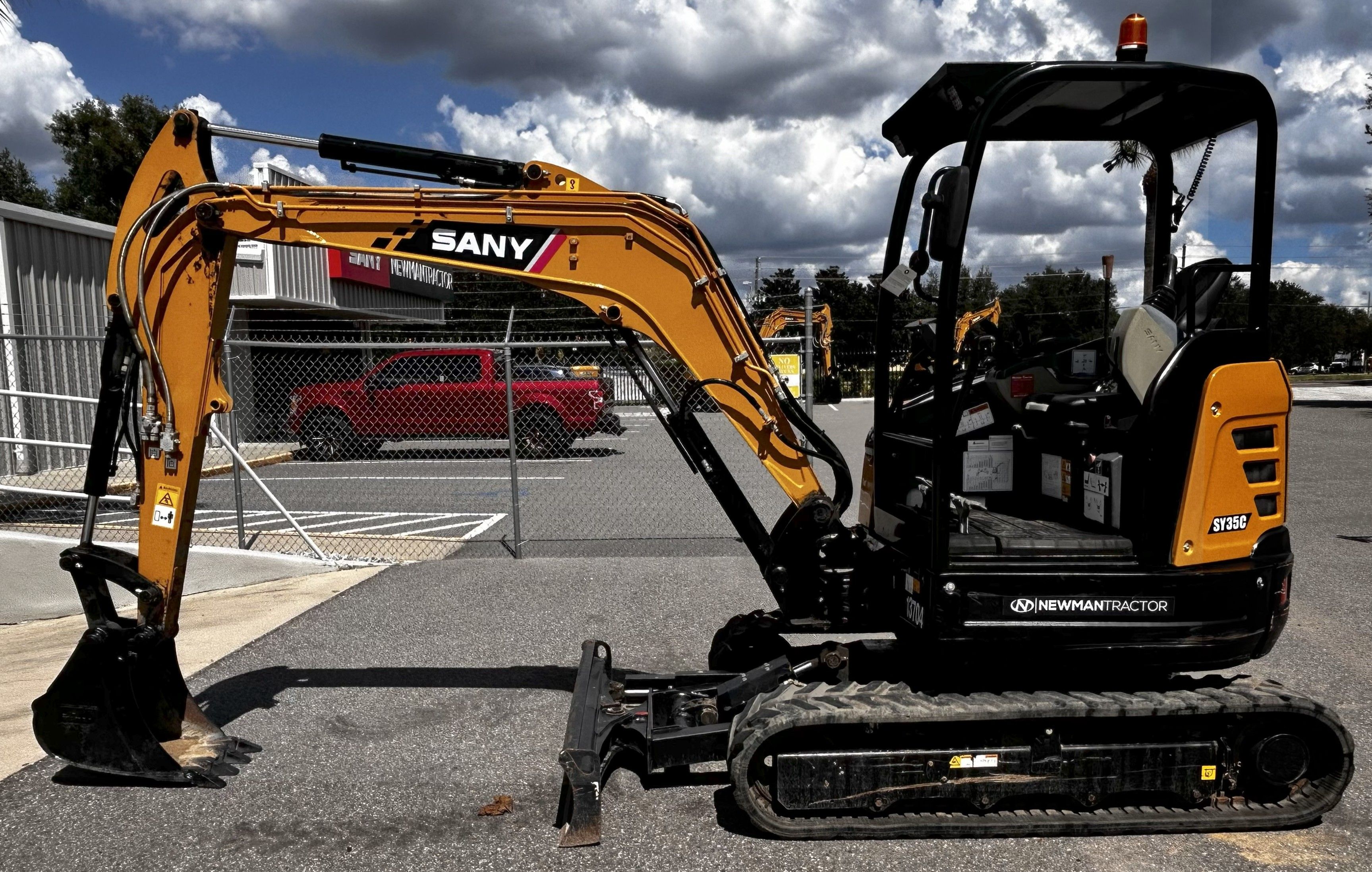 2023 SANY SY35C-CAN Photo 2 Thumbnail