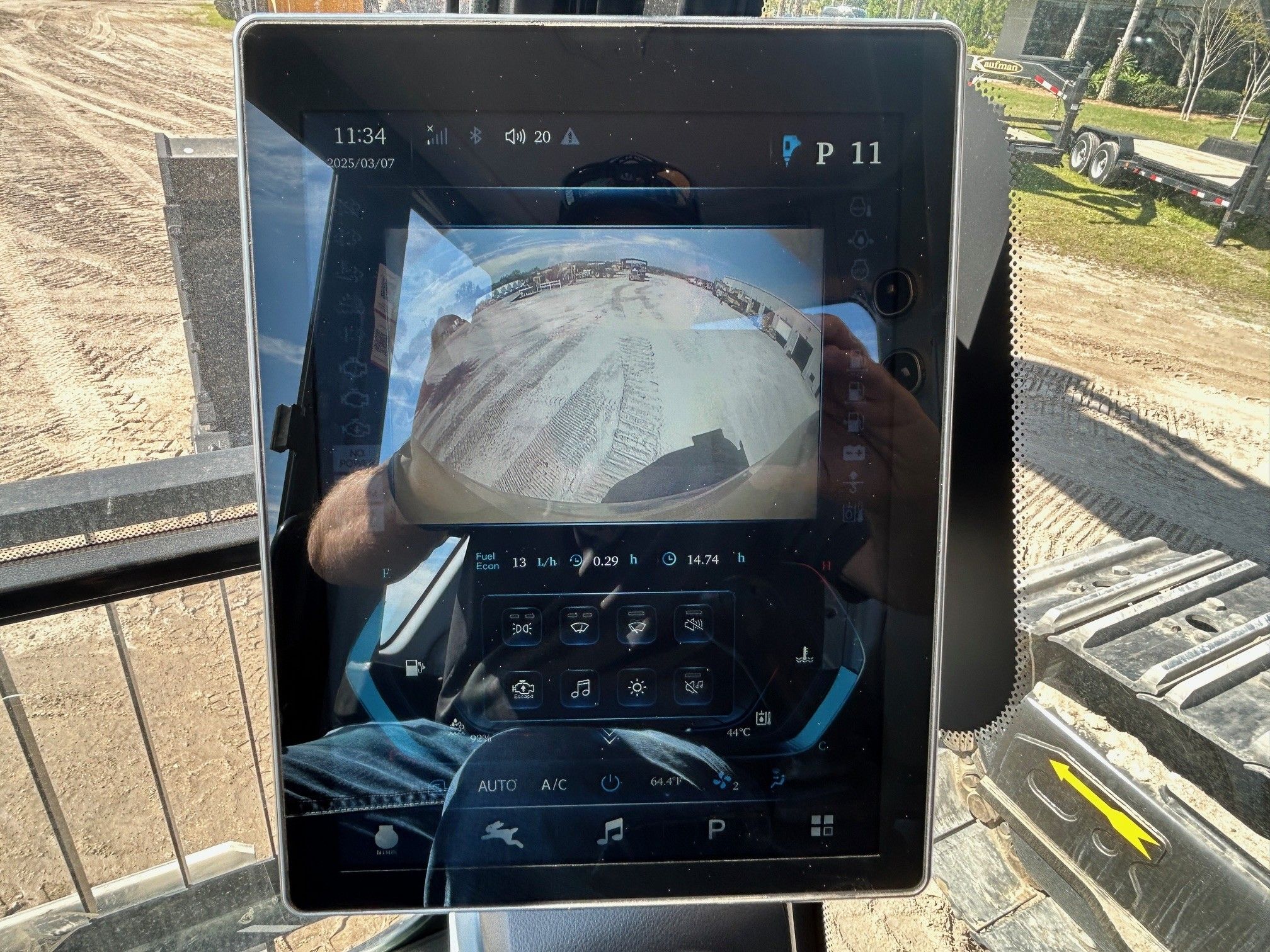 2024 SANY SY750H Photo 9 Thumbnail