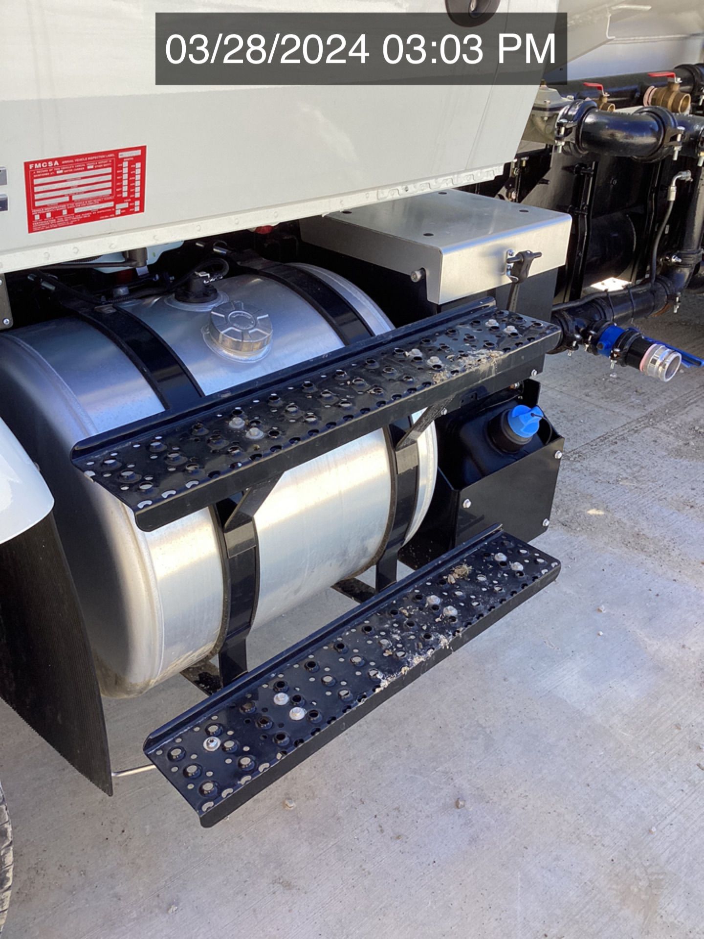 2024 INTERNATIONAL HV607 Photo 3 Thumbnail