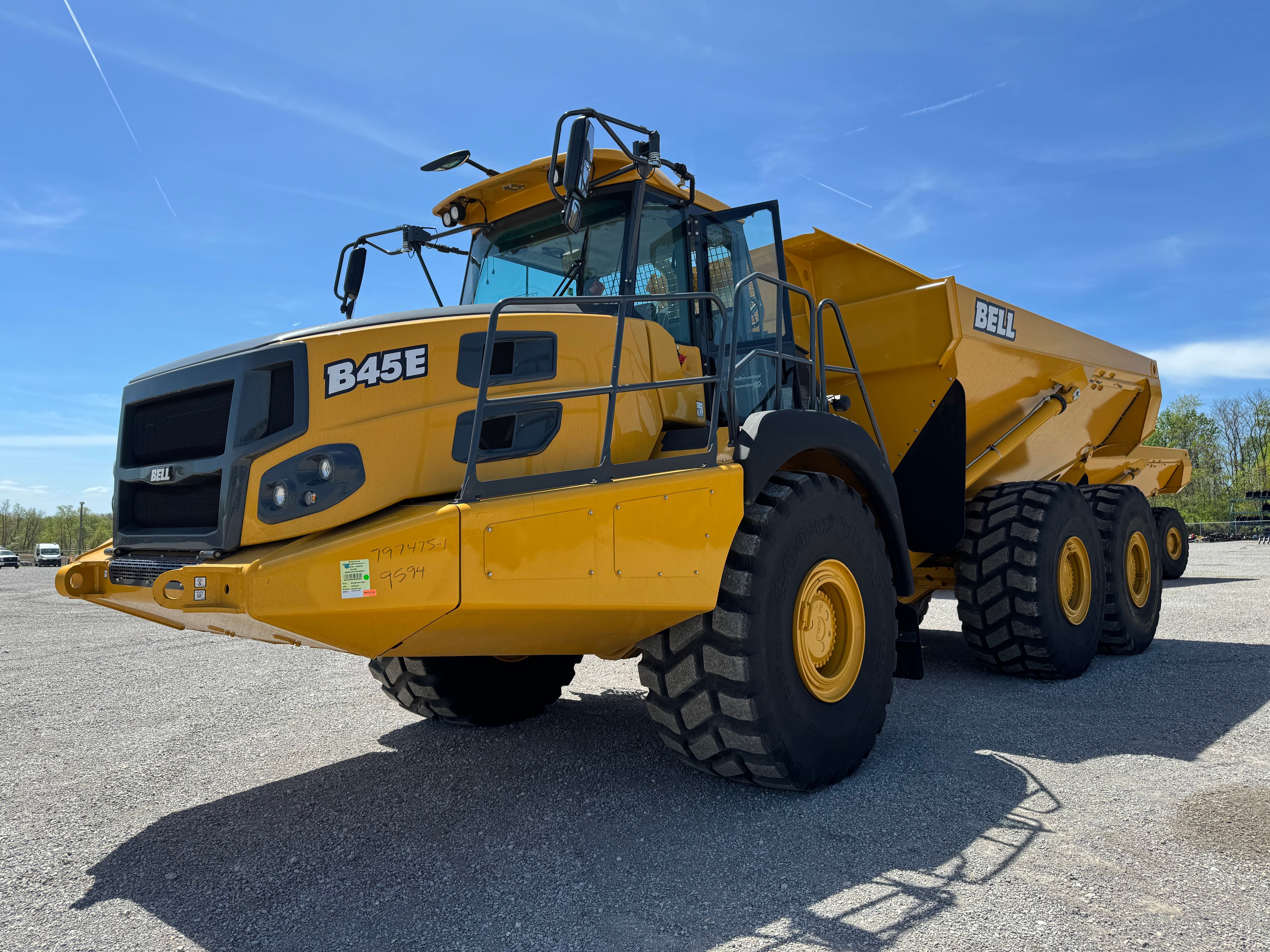 2025 BELL B45E Photo 5 Thumbnail