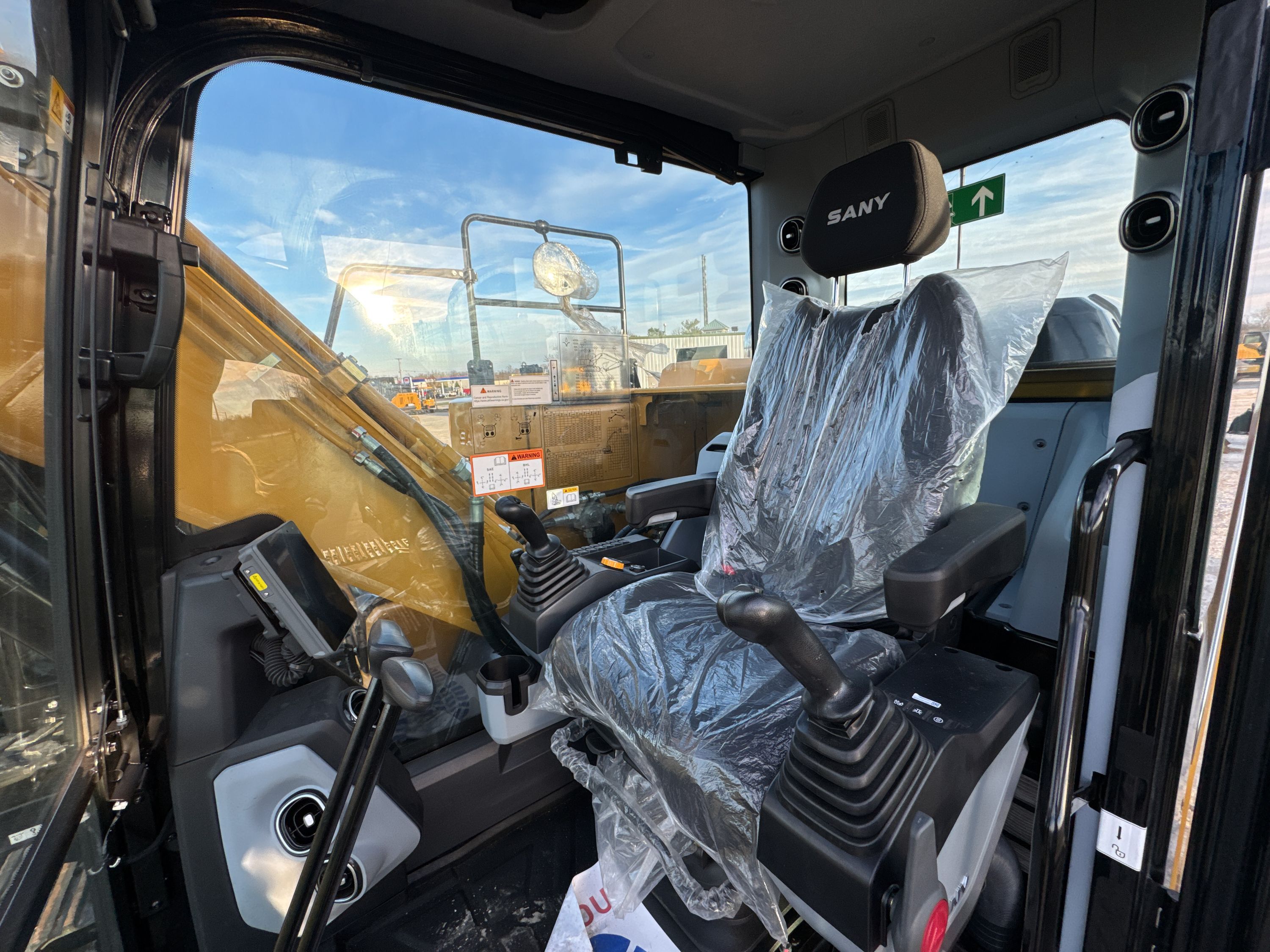 2025 SANY SY135C Photo 9 Thumbnail