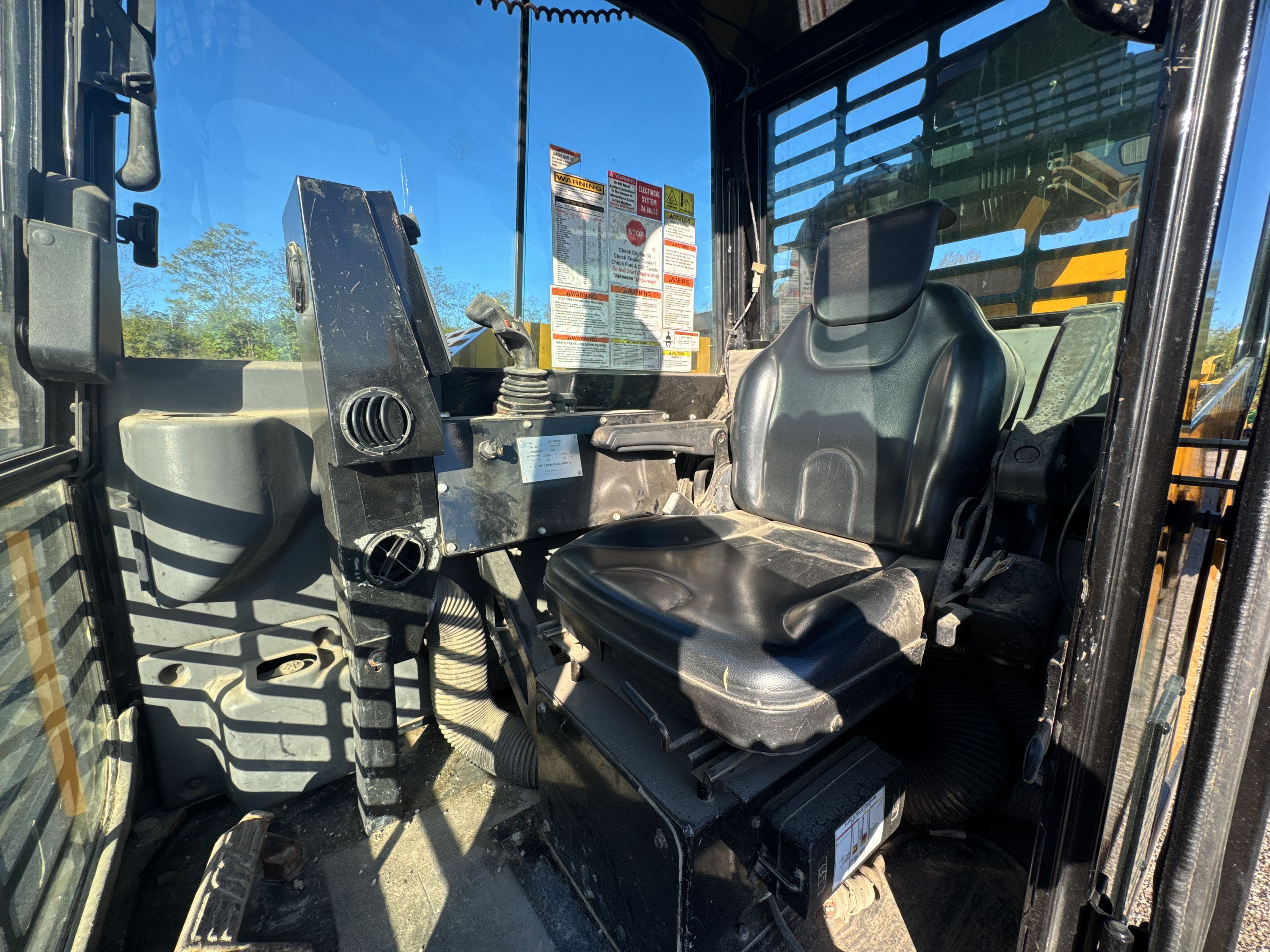 2020 MOROOKA MST 1000VD Photo 9 Thumbnail