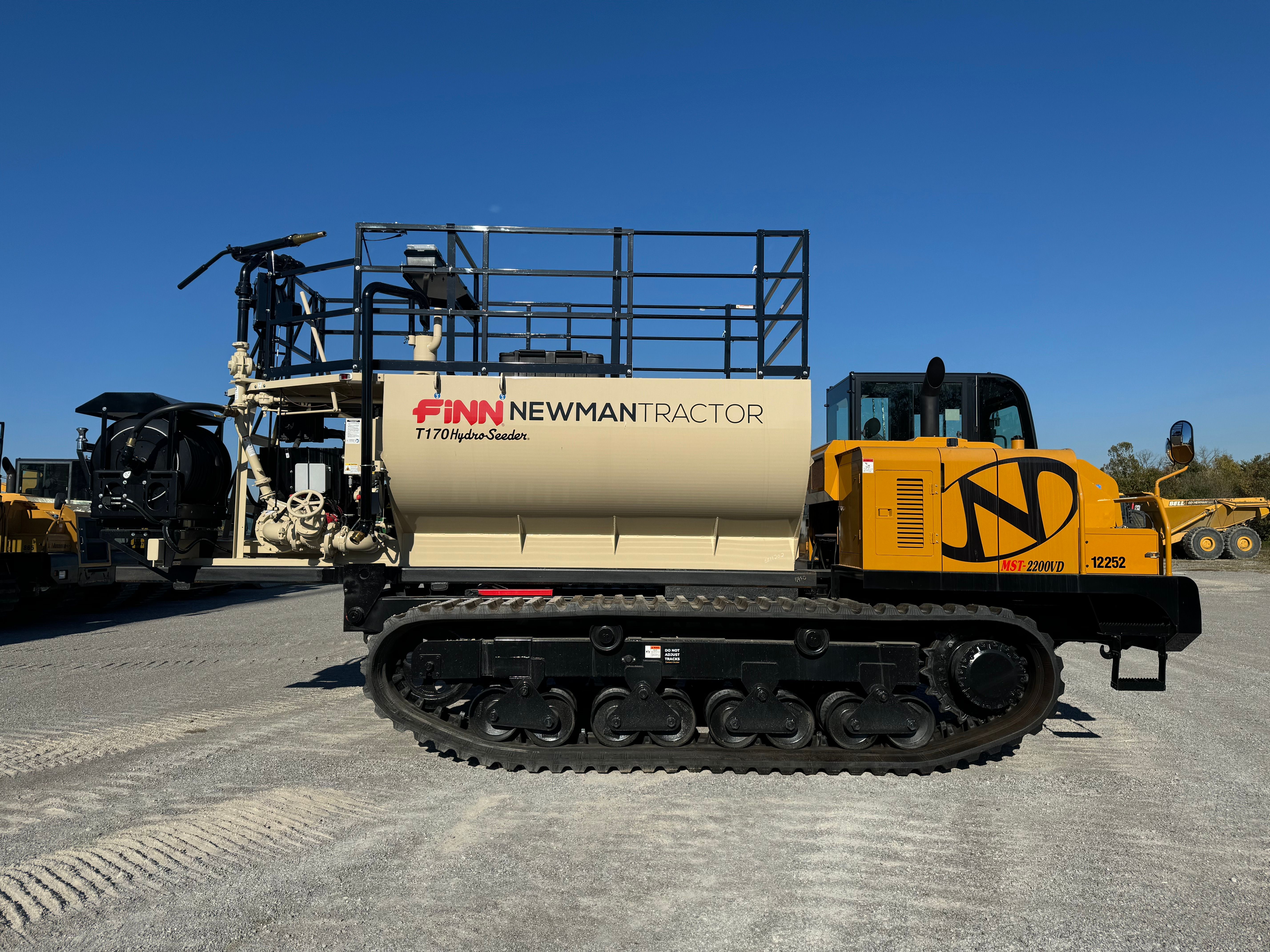 2024 MOROOKA MST 2200VD Photo 8 Thumbnail