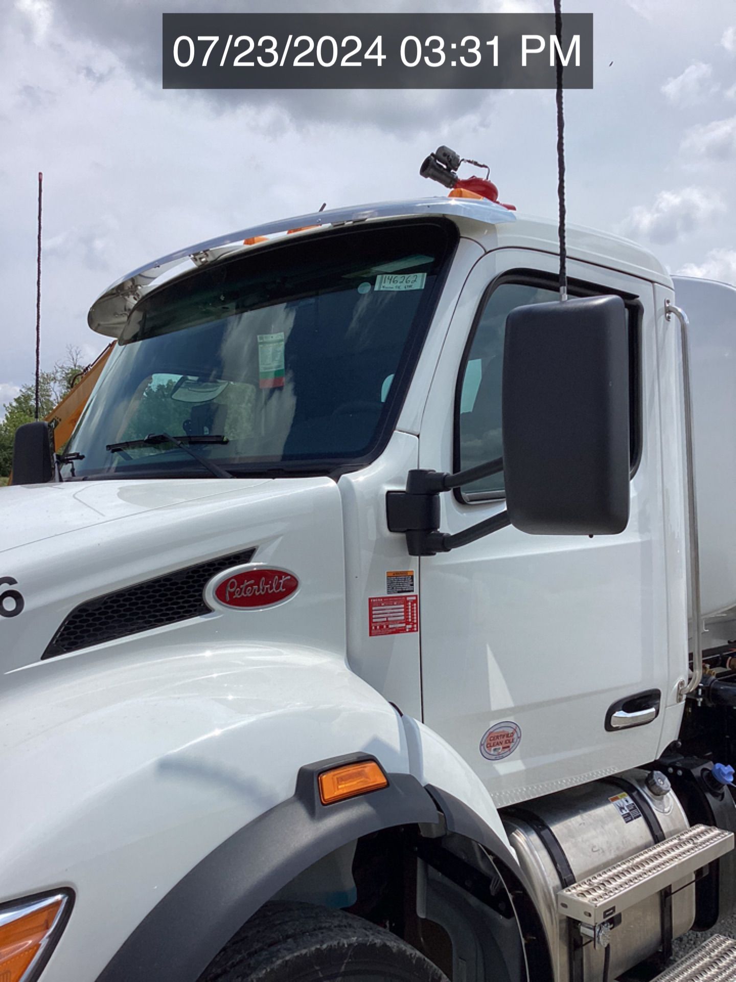 2025 PETERBILT 548 WATER Photo 9 Thumbnail