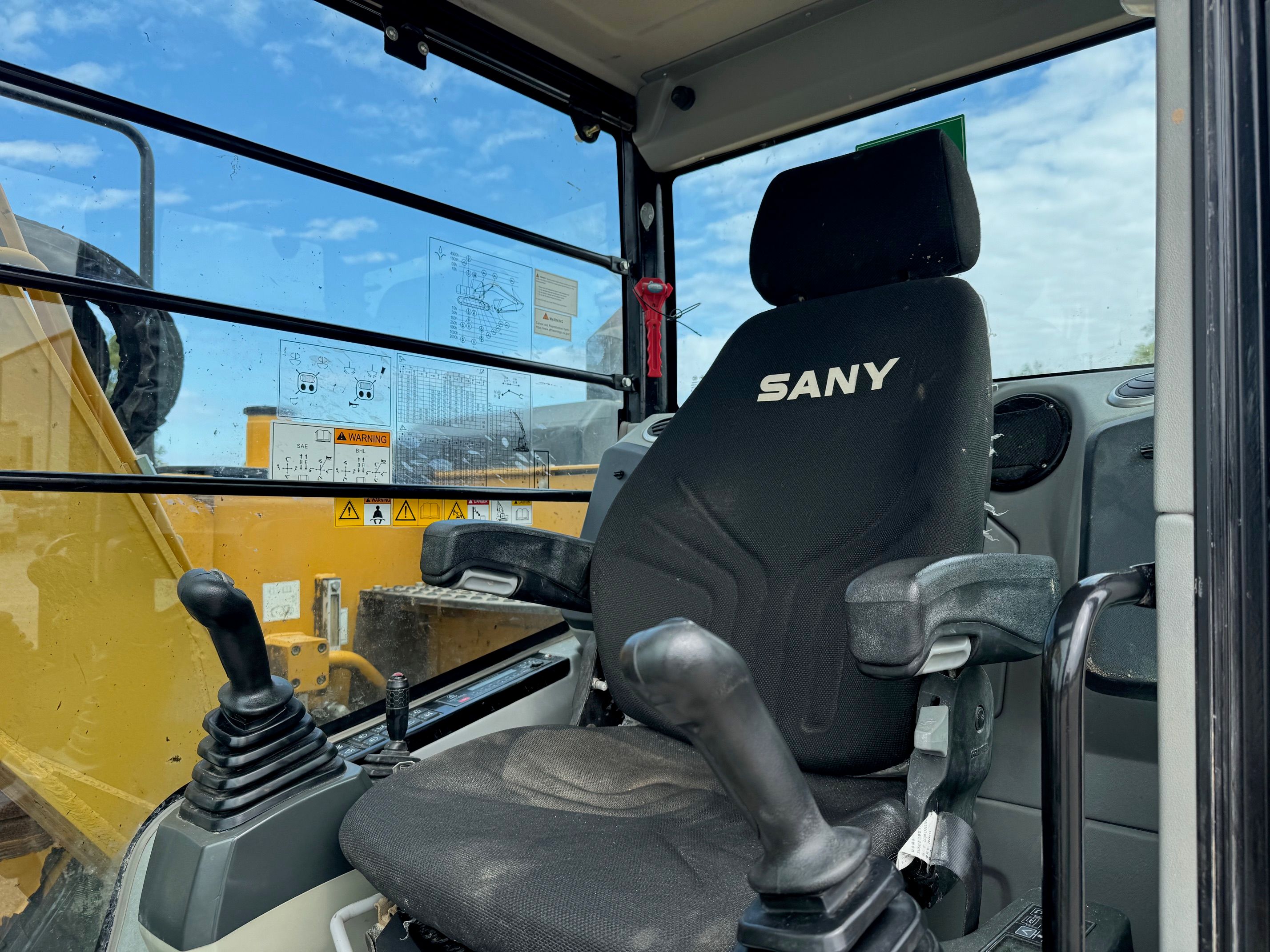 2022 SANY SY155U Photo 9 Thumbnail