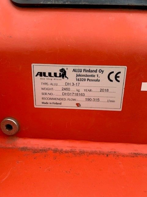 2 YD EXCAVATOR PADDING BUCKET Photo 4 Thumbnail