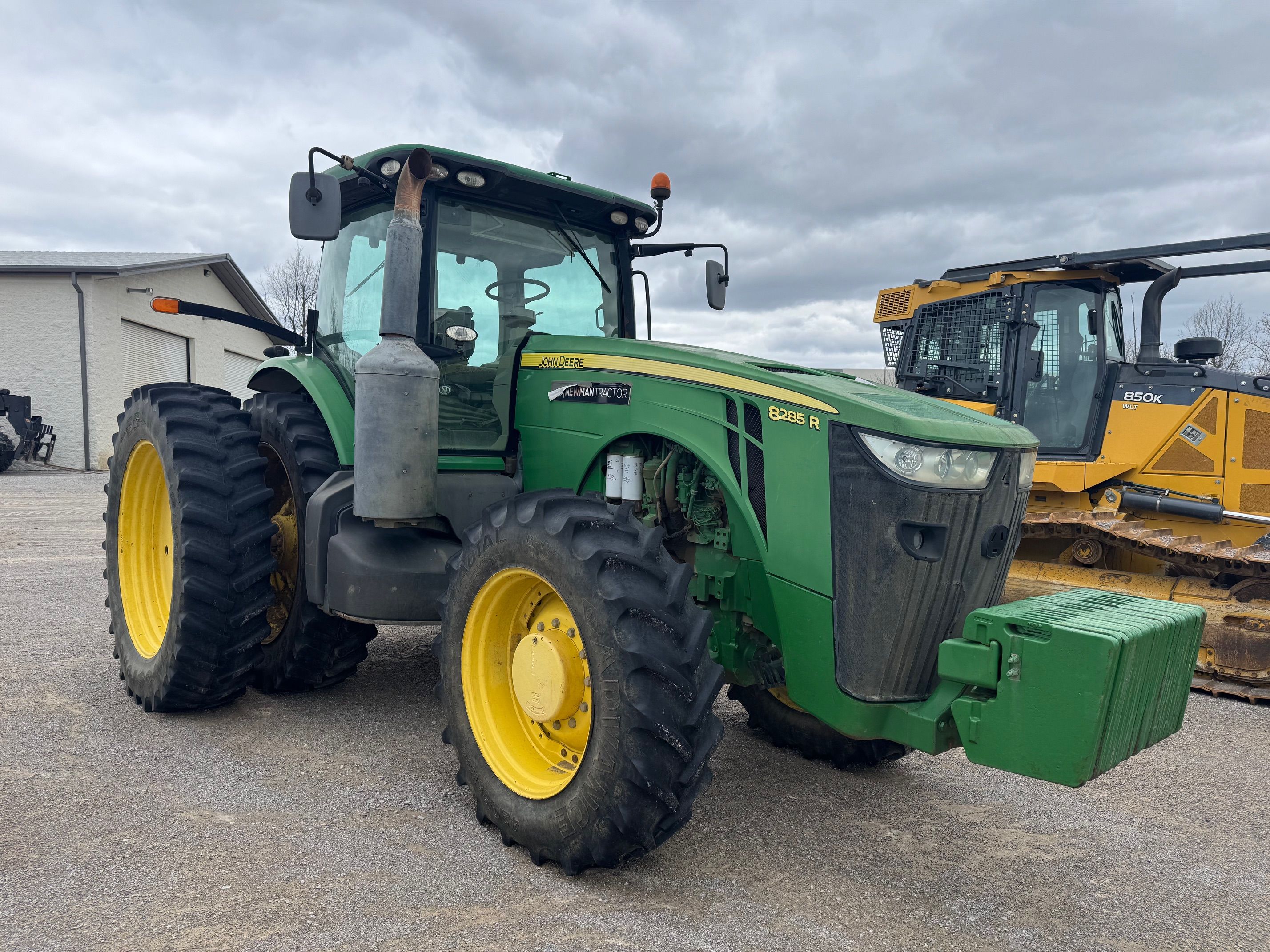 2014 JOHN DEERE 8285R Photo 5 Thumbnail