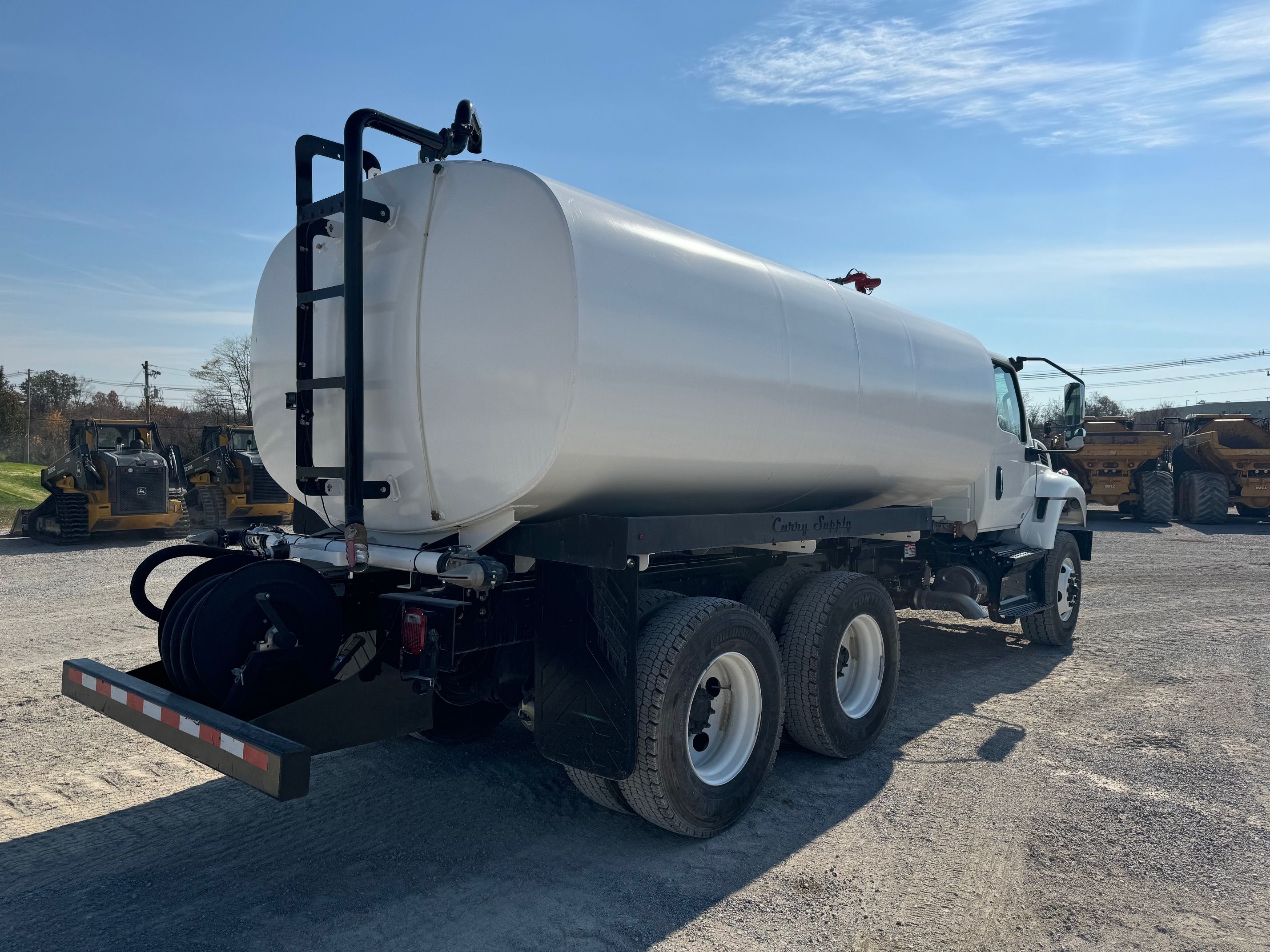 2024 INTERNATIONAL HV607 Photo 3 Thumbnail