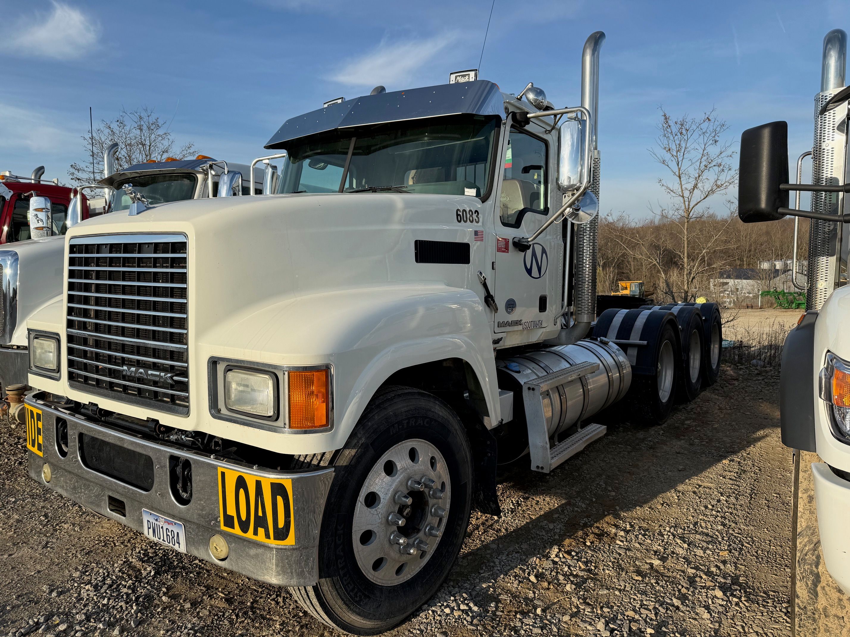 2016 MACK CHU613 Photo 1 Thumbnail