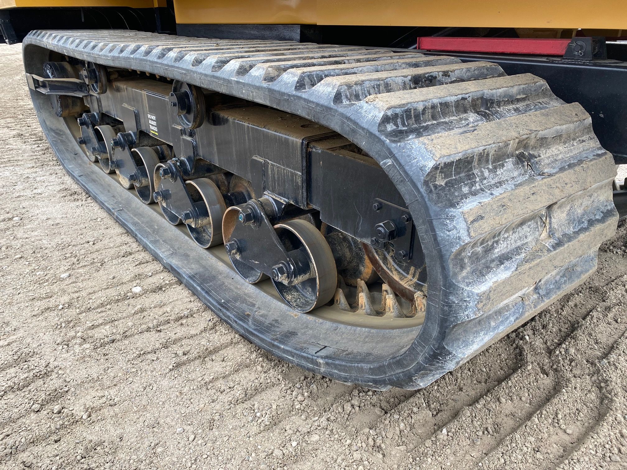 2014 MOROOKA MST 2200VD Photo 10 Thumbnail