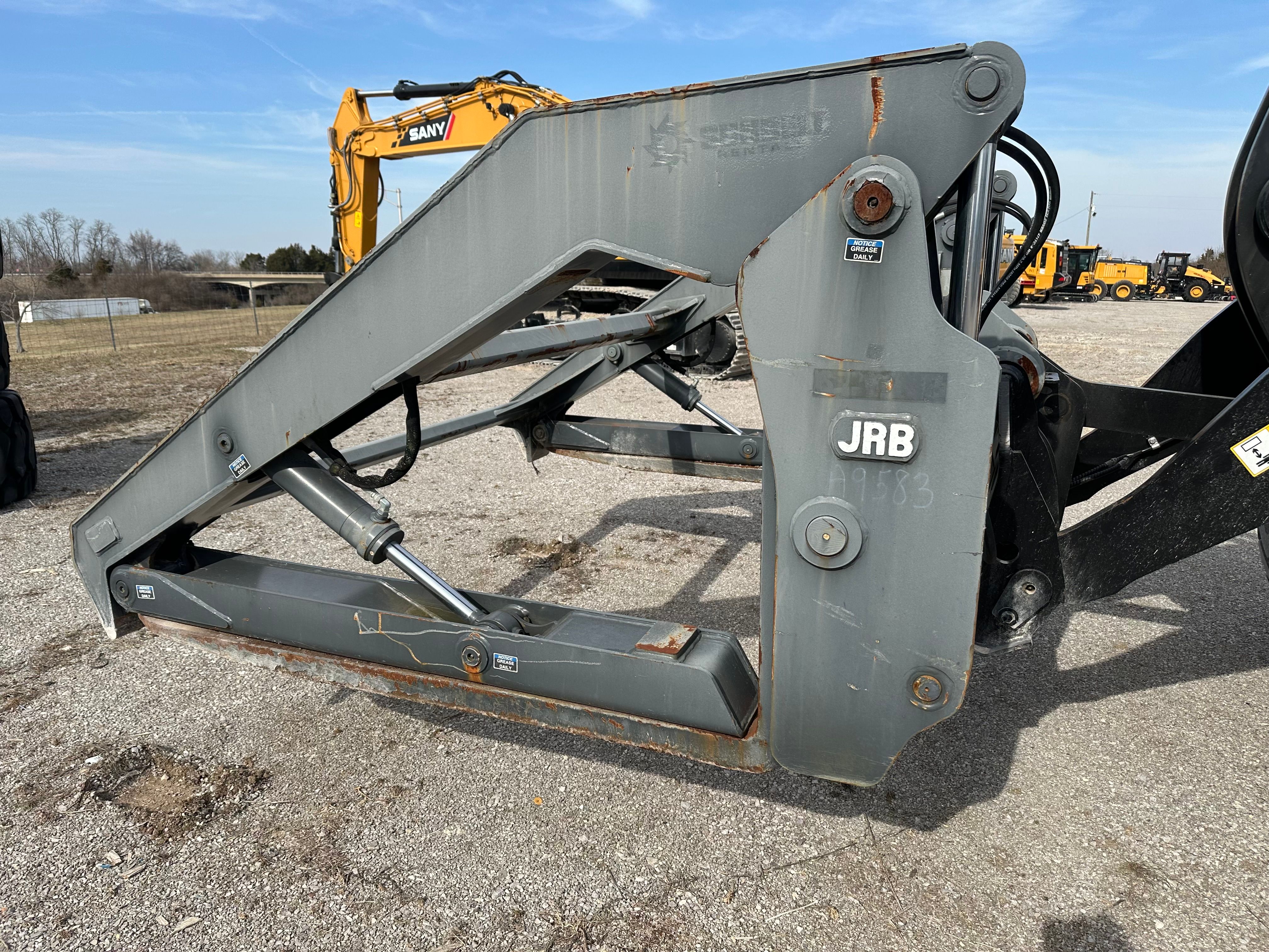 2014 JRB PIPE CLAMP FORKS FOR JOHN DEERE 544 Photo 2 Thumbnail