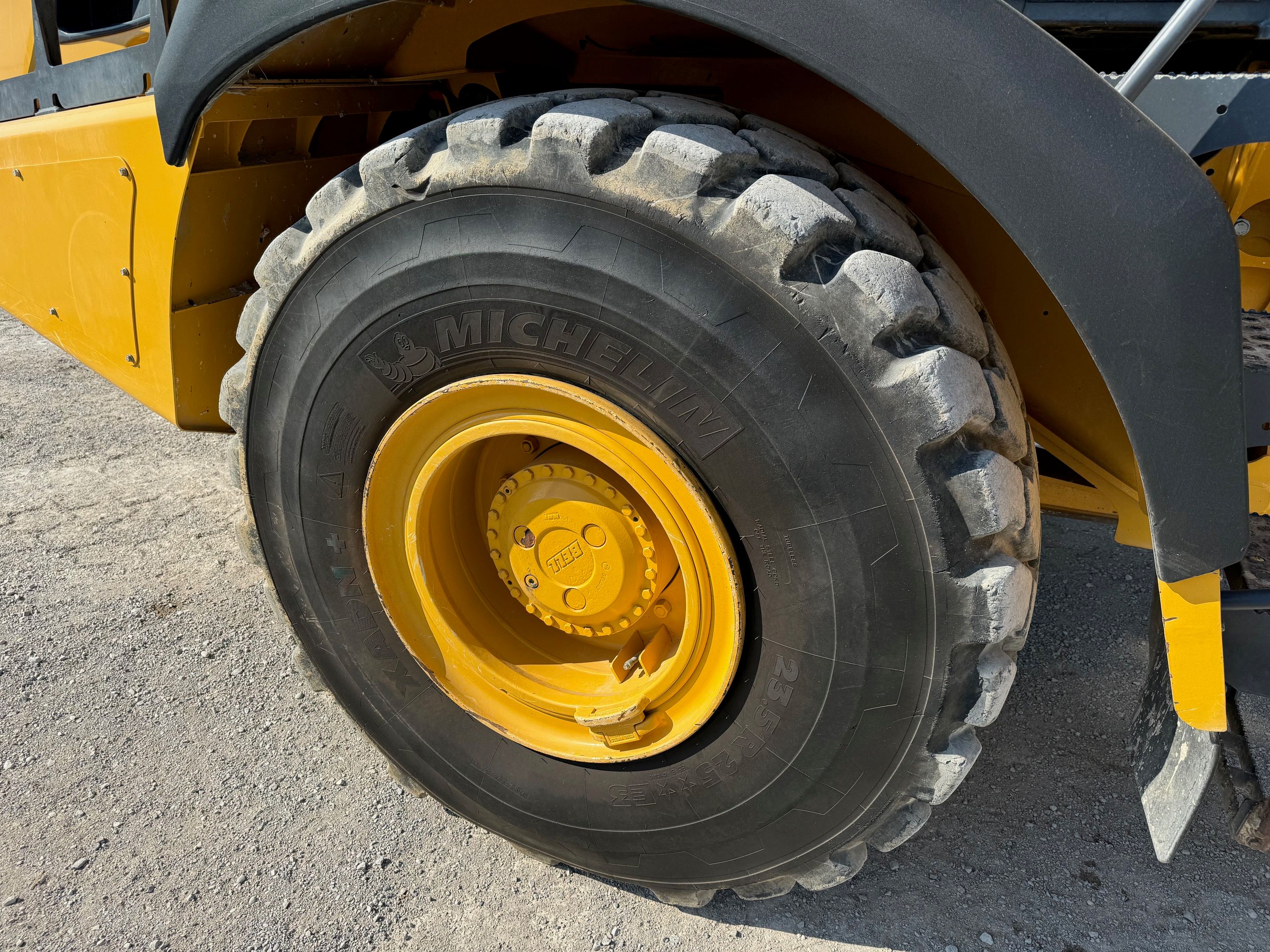 2021 BELL B25E Photo 8 Thumbnail