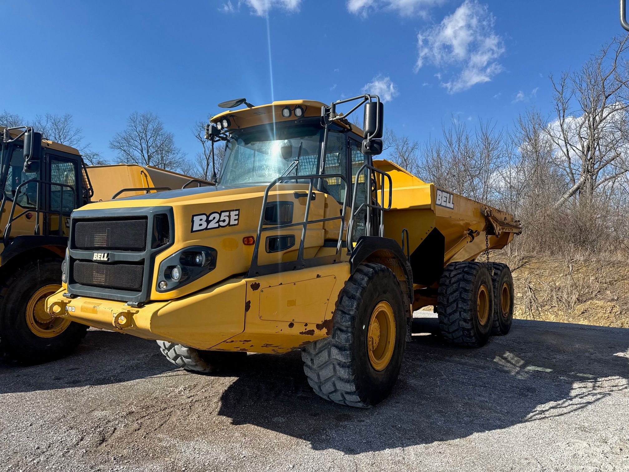2019 BELL BELL B25E ARTICULATED DUMP TRUCK Photo 1