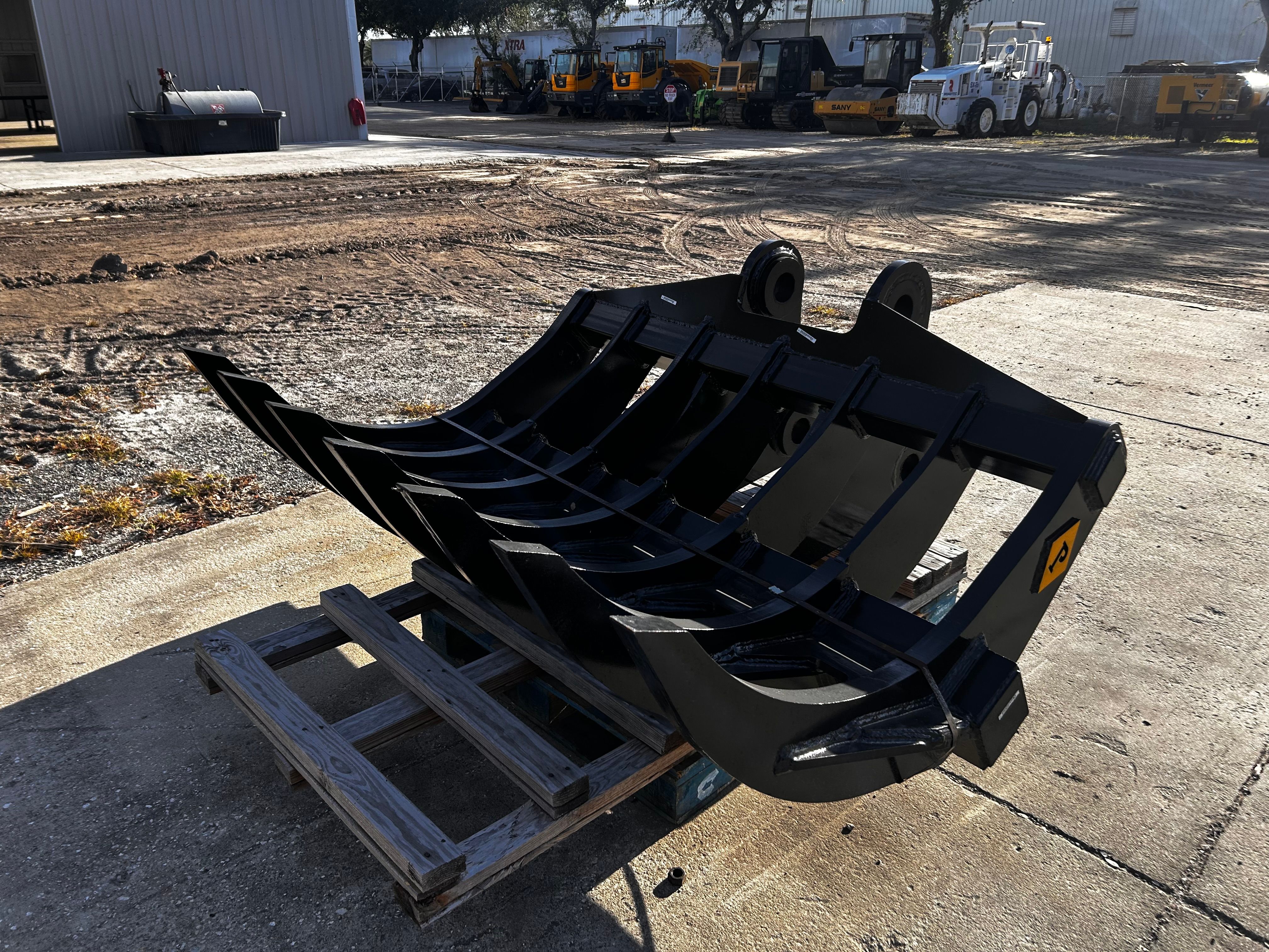 72" RAKE FOR SY365C Photo 1 Thumbnail