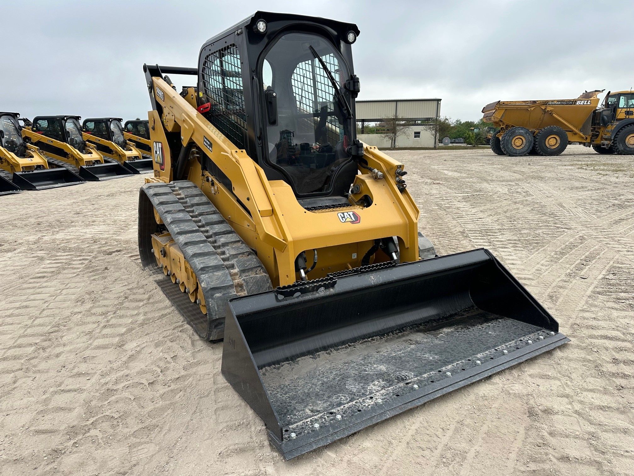 2024 CAT 299D3 Photo 6 Thumbnail