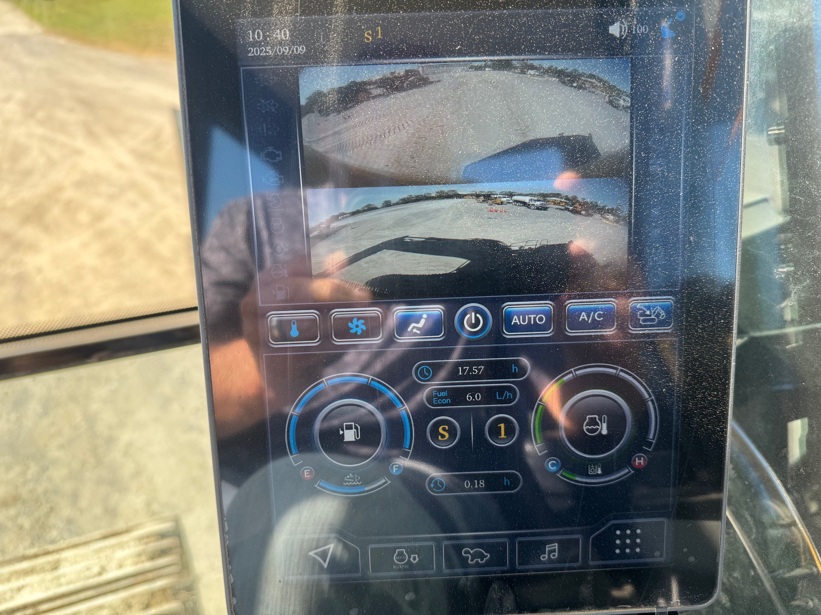 2025 SANY SY335C Photo 9 Thumbnail