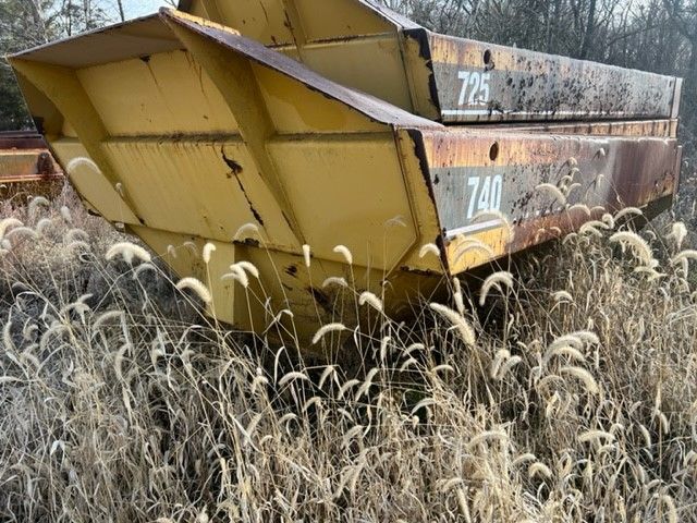 2005 CAT 740 OFFROAD TRUCK BED Photo 3 Thumbnail