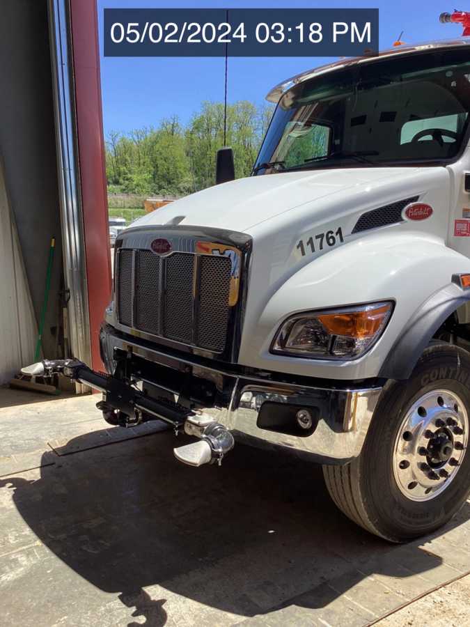 2025 PETERBILT 548 WATER Photo 1