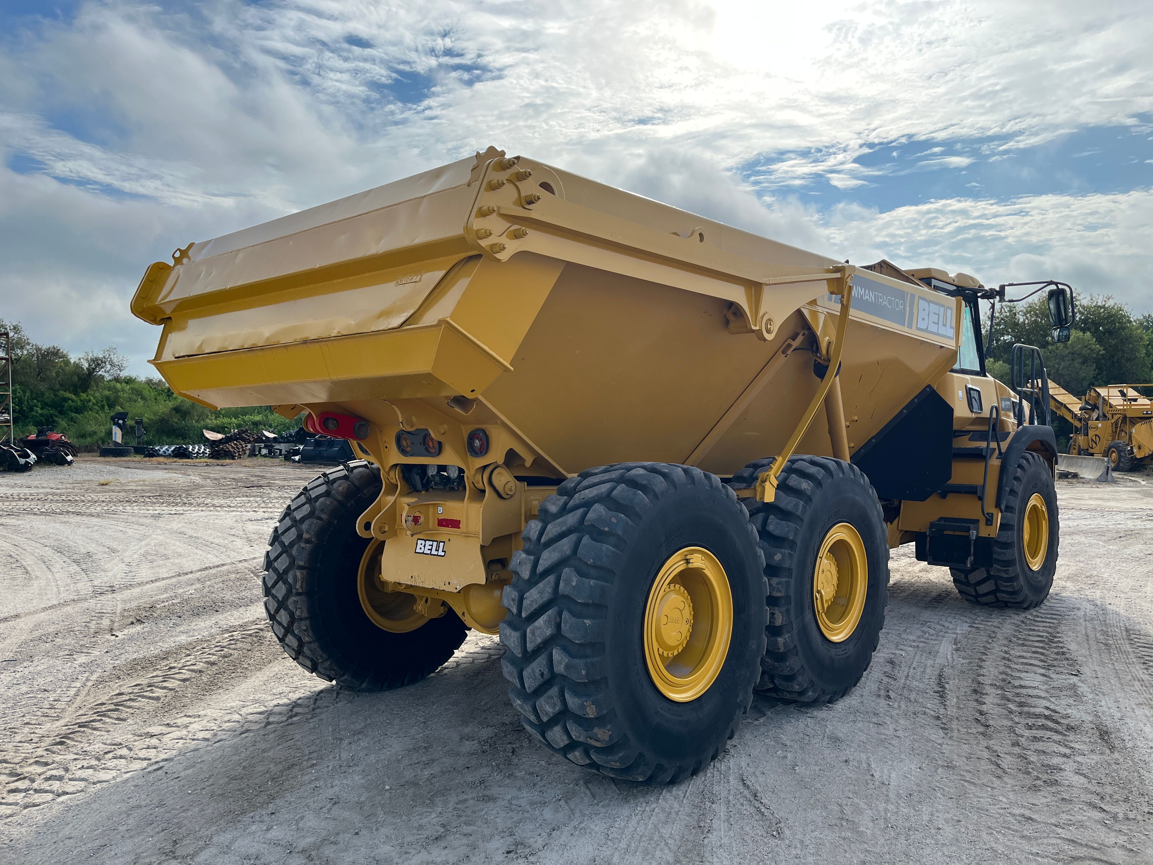 2020 BELL B30E Photo 4 Thumbnail