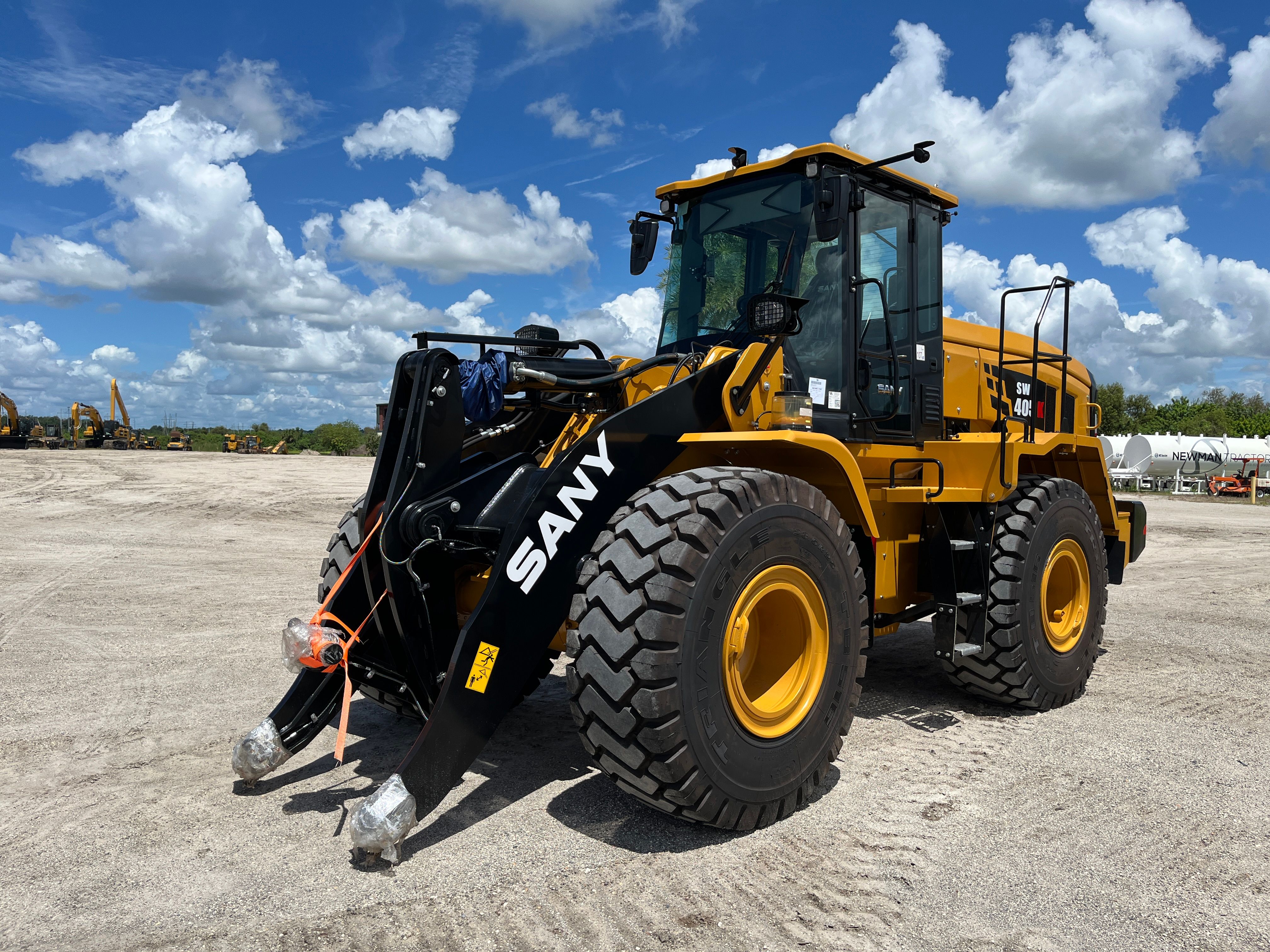 2025 SANY SW405K Photo 1 Thumbnail