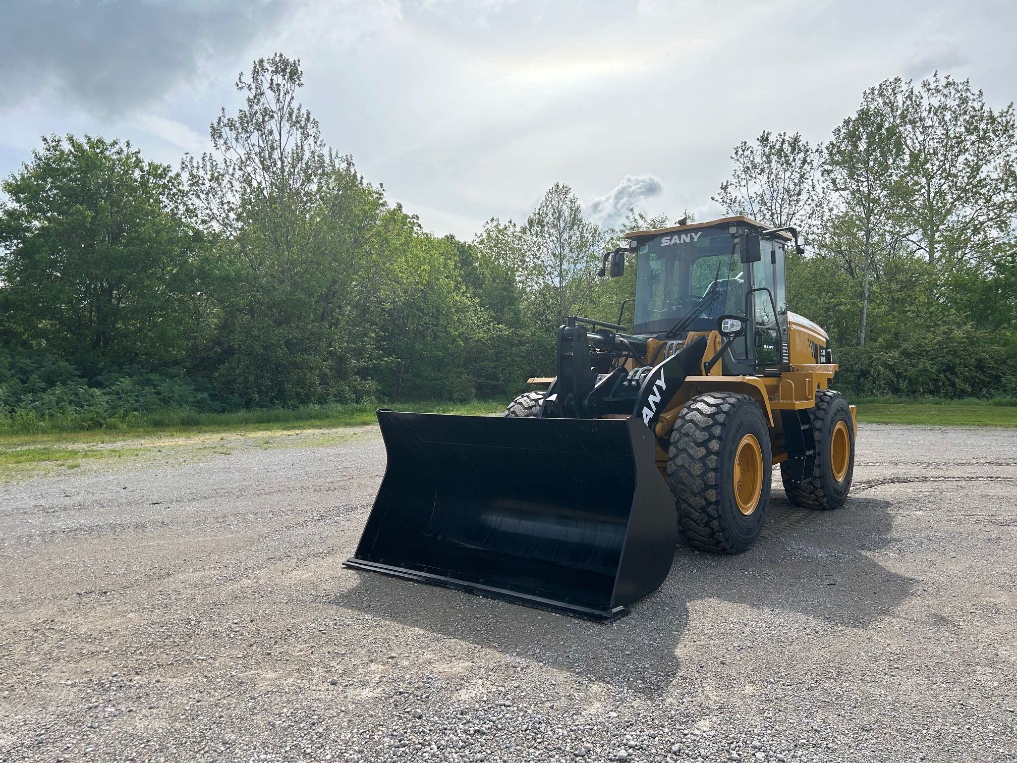 2023 SANY SW305K Photo 1 Thumbnail