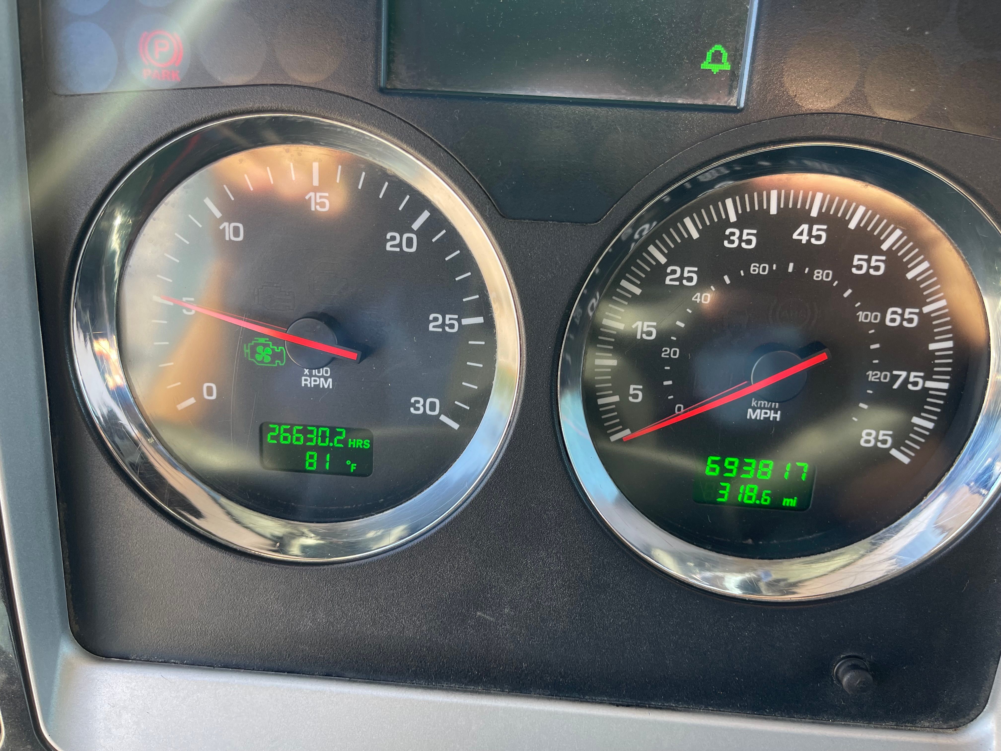 2012 KENWORTH T800 Photo 7 Thumbnail