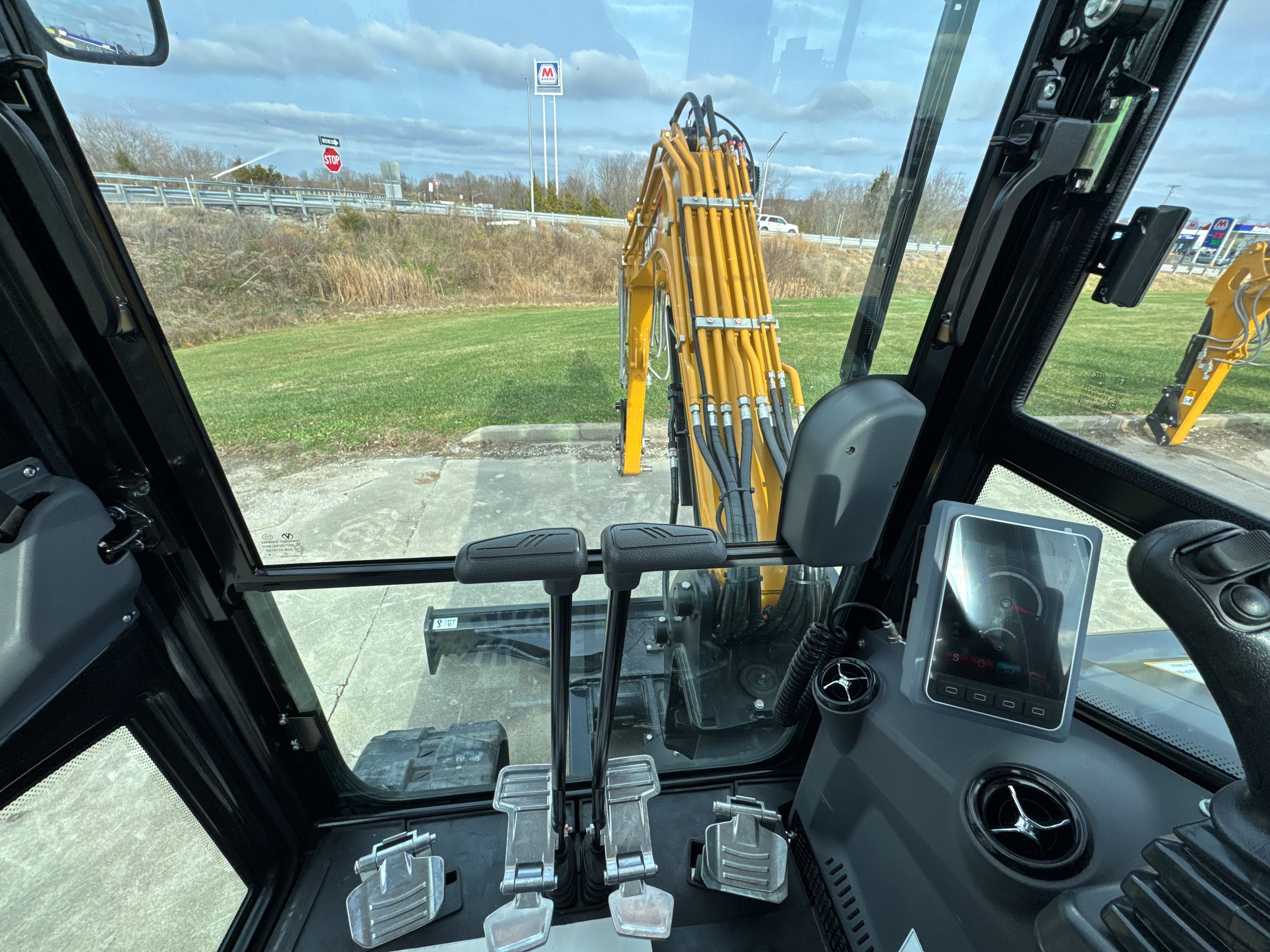 2025 SANY SY50U Photo 17 Thumbnail