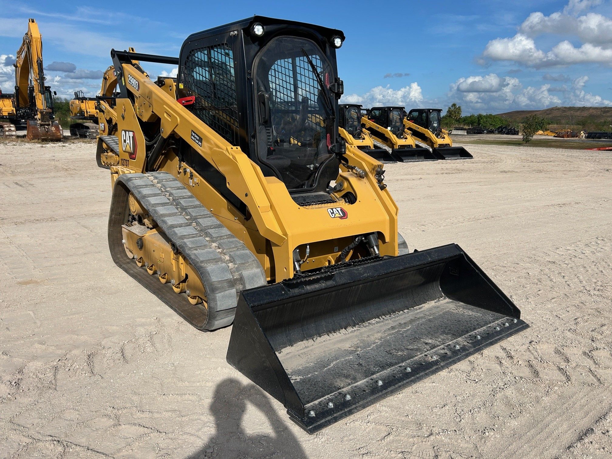 2024 CAT 299D3 Photo 6 Thumbnail