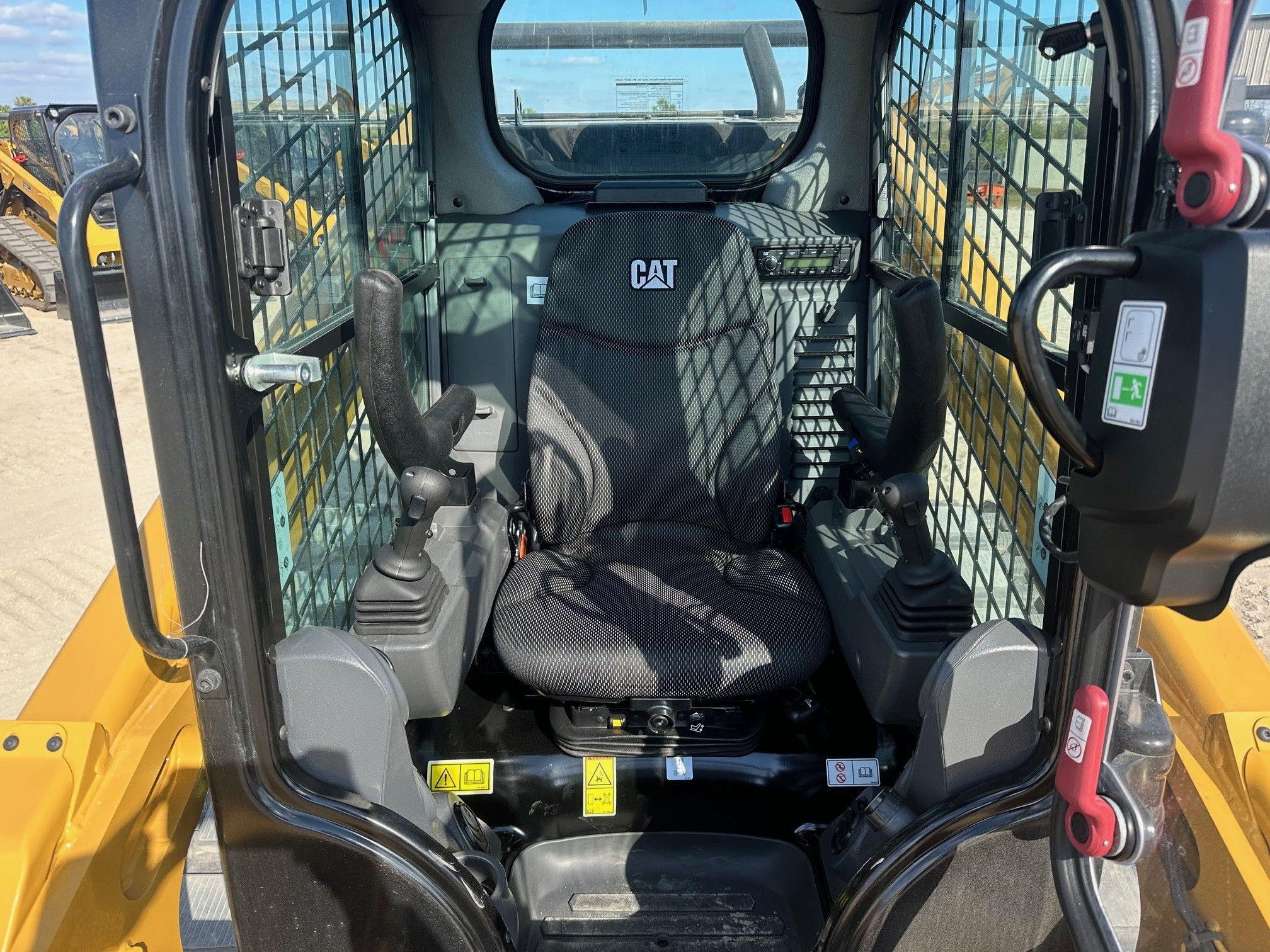 2024 CAT 299D3 Photo 7 Thumbnail