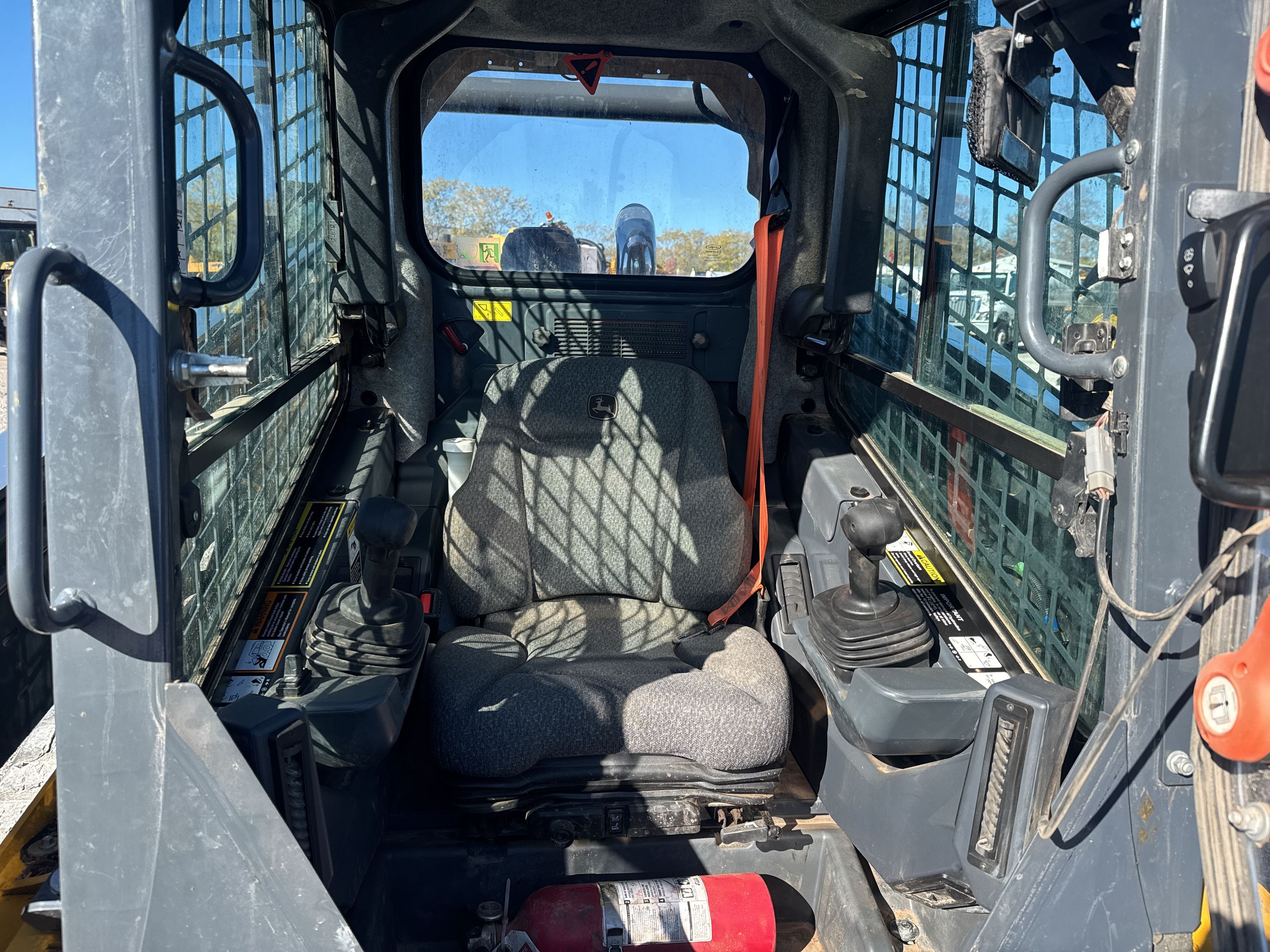 2024 JOHN DEERE 333G Photo 9 Thumbnail