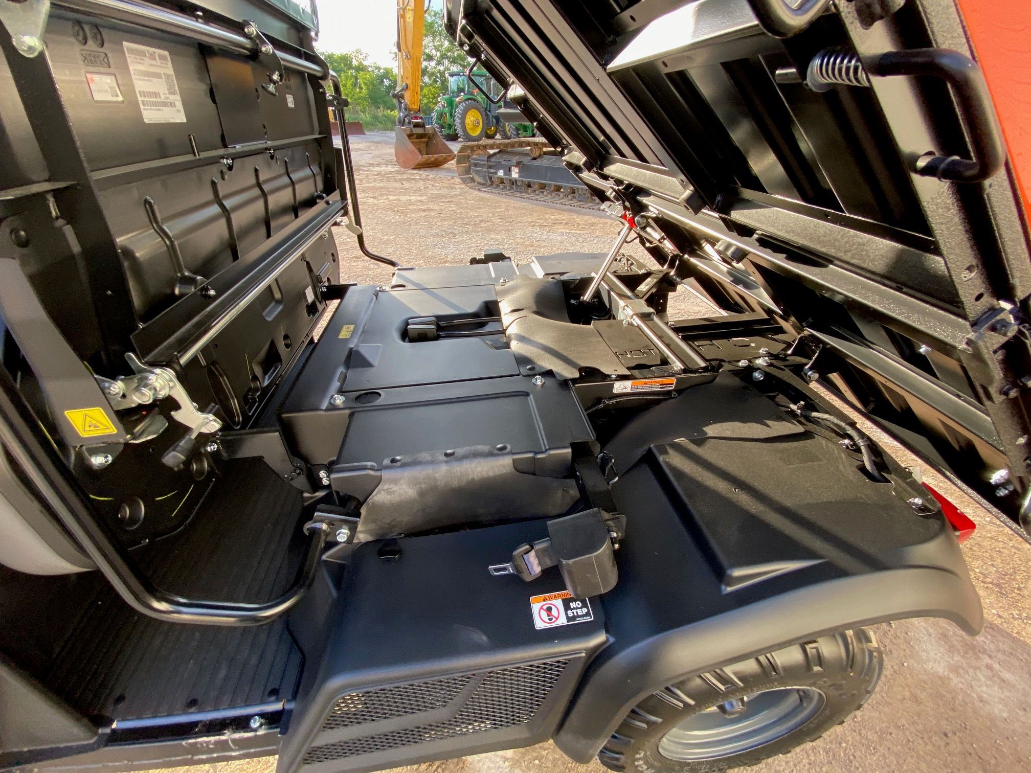 2023 KUBOTA RTV-X1140 Photo 9 Thumbnail