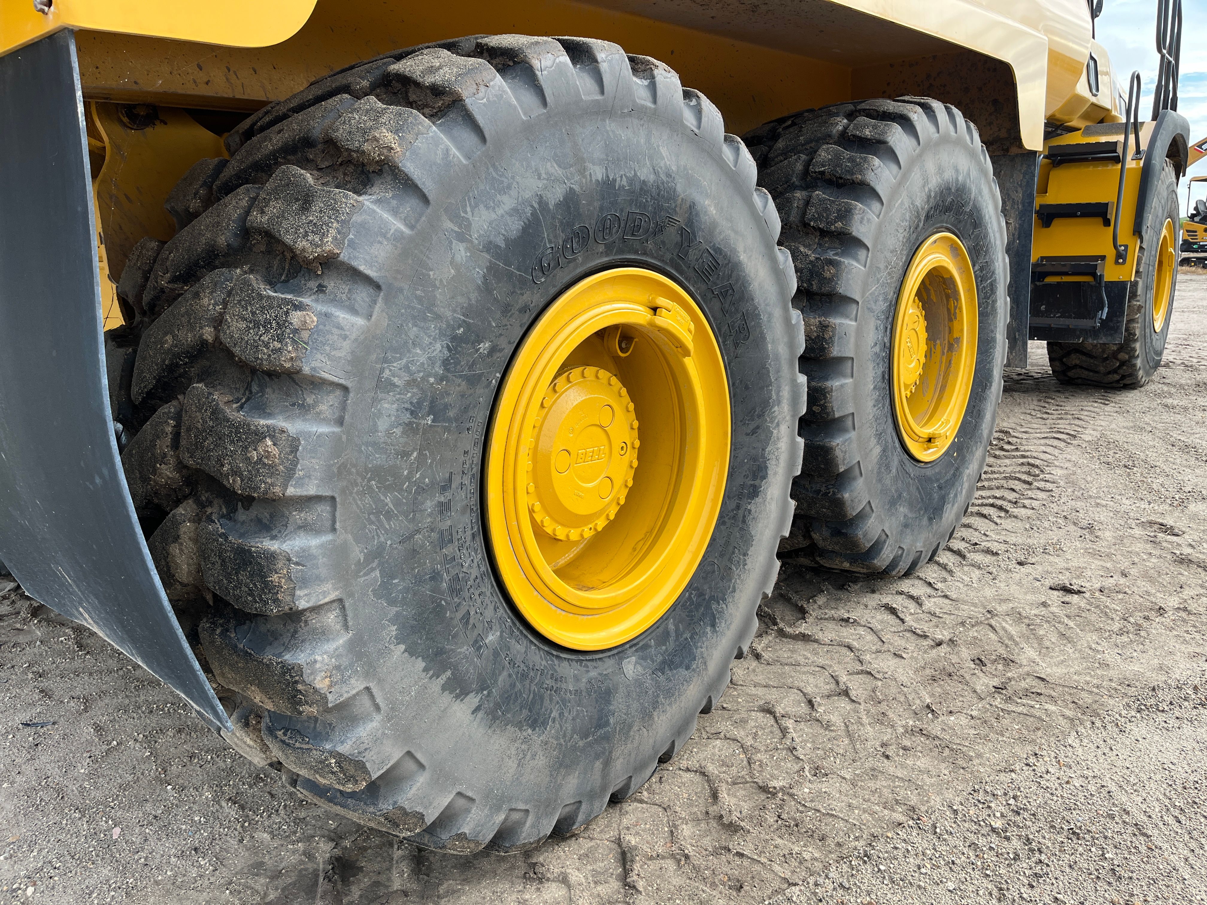 2019 BELL B25E Photo 14 Thumbnail