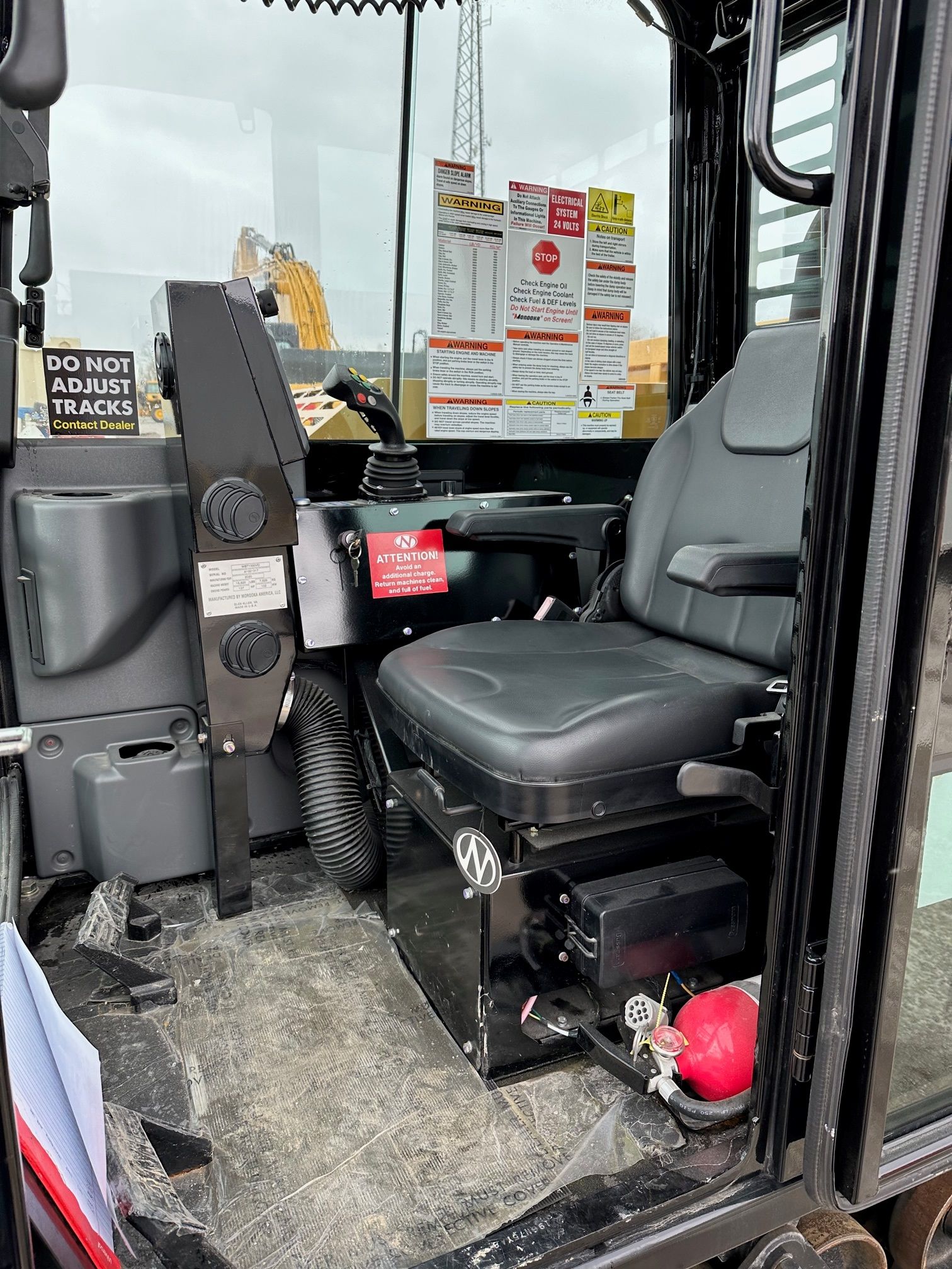 2023 MOROOKA MST 2200VDR Photo 10 Thumbnail