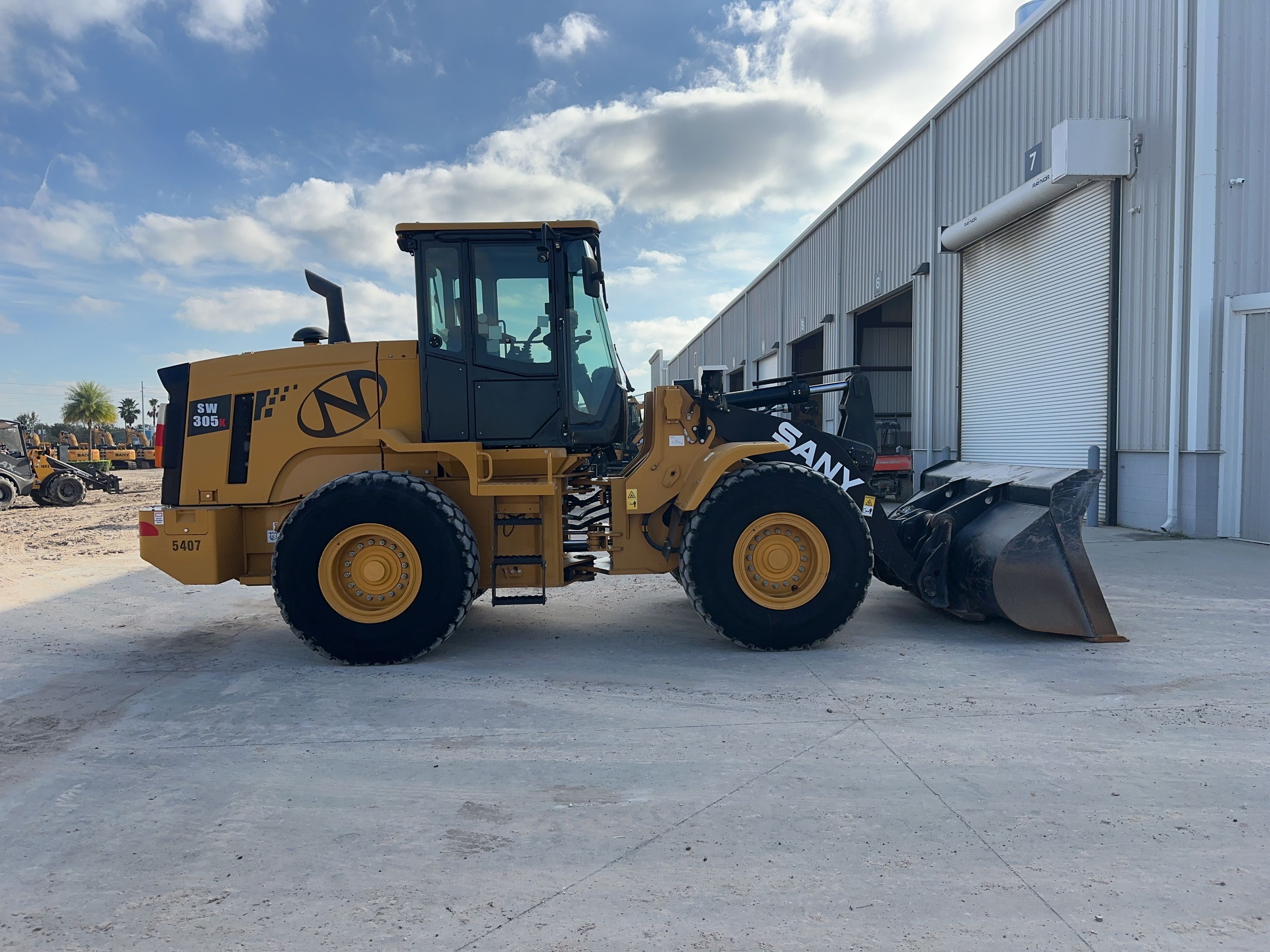 2023 SANY SW305K Photo 2 Thumbnail