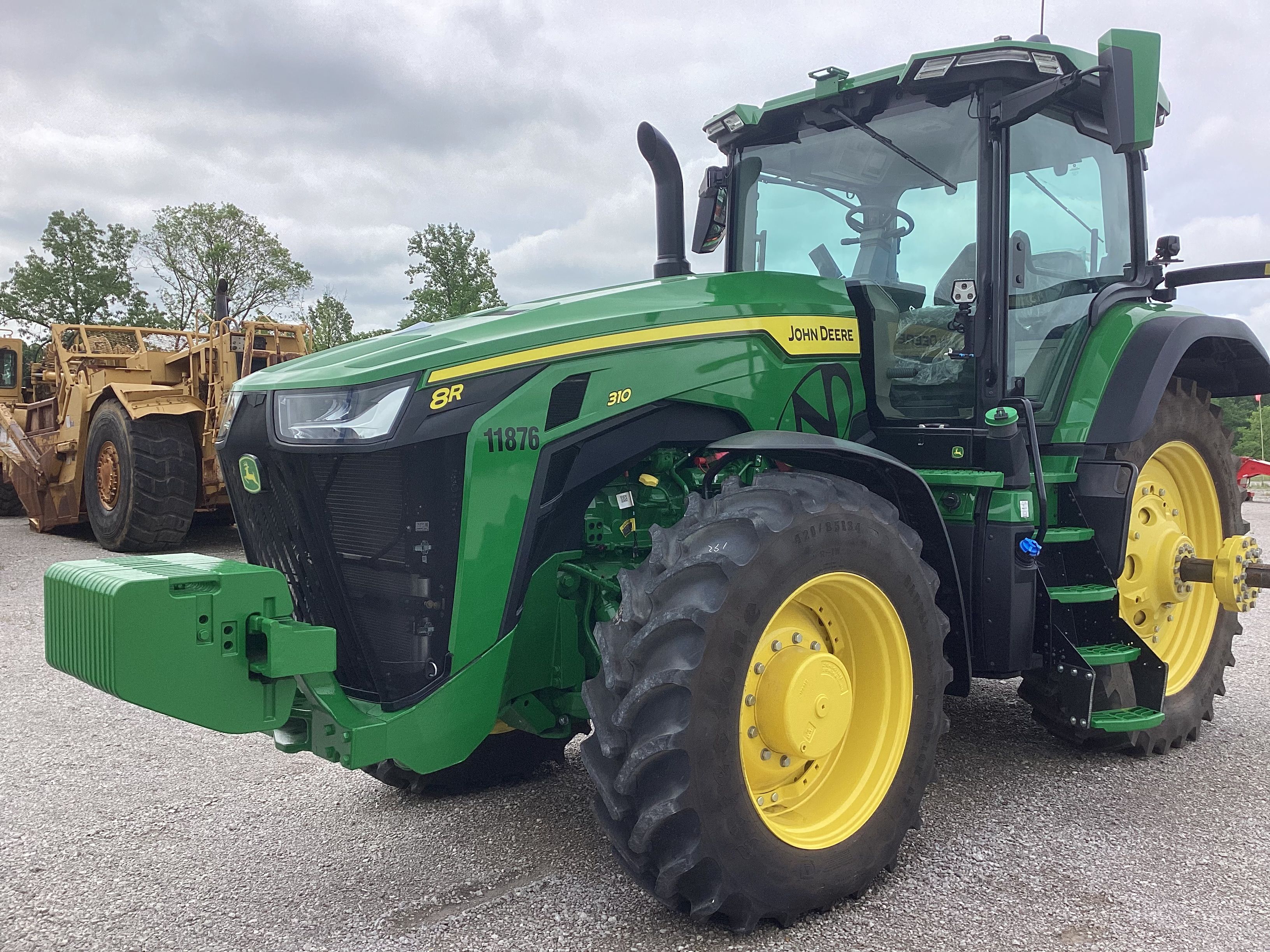 2023 JOHN DEERE 8R 310 Photo 1 Thumbnail