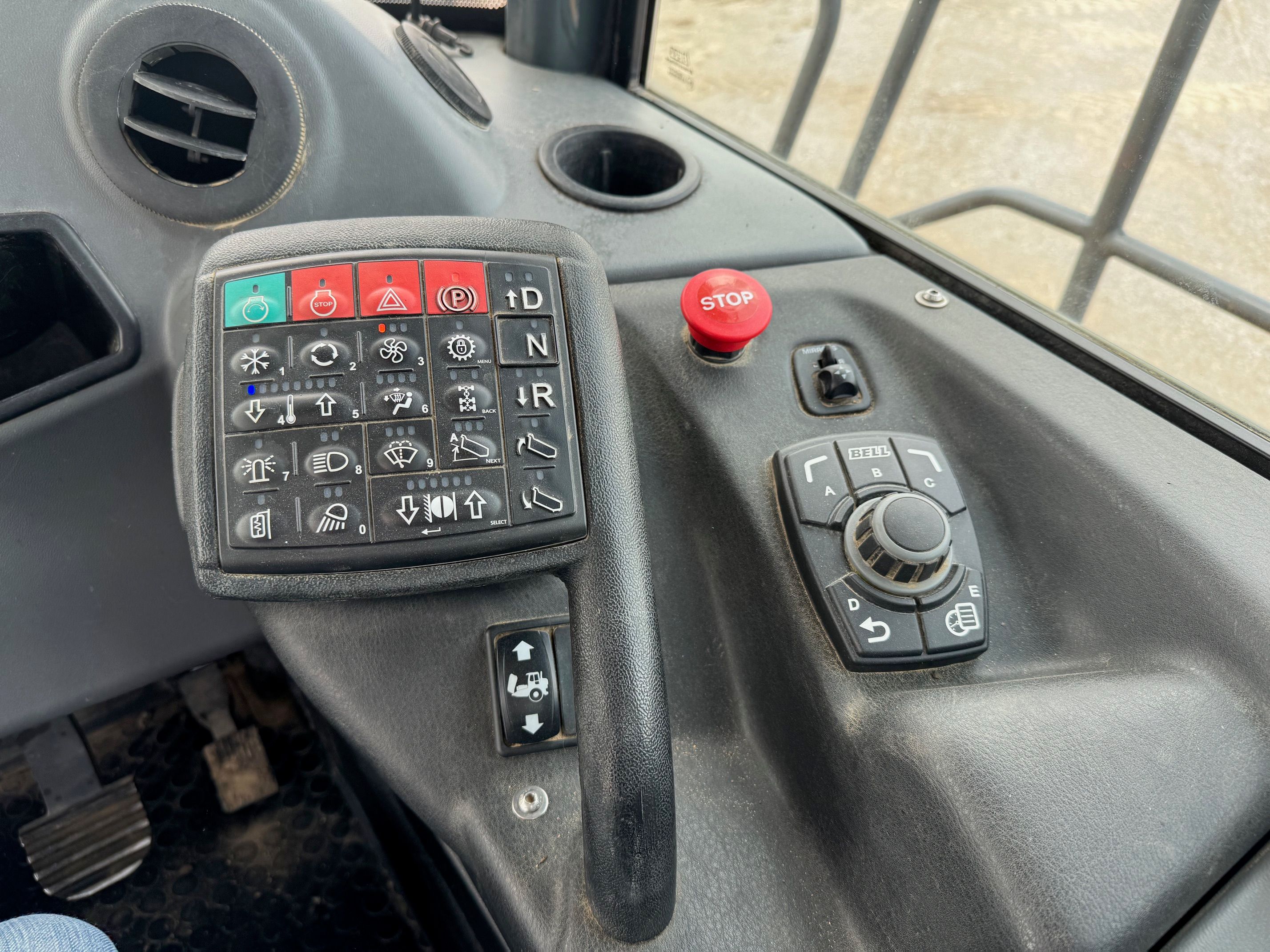 2021 BELL B20E Photo 10 Thumbnail