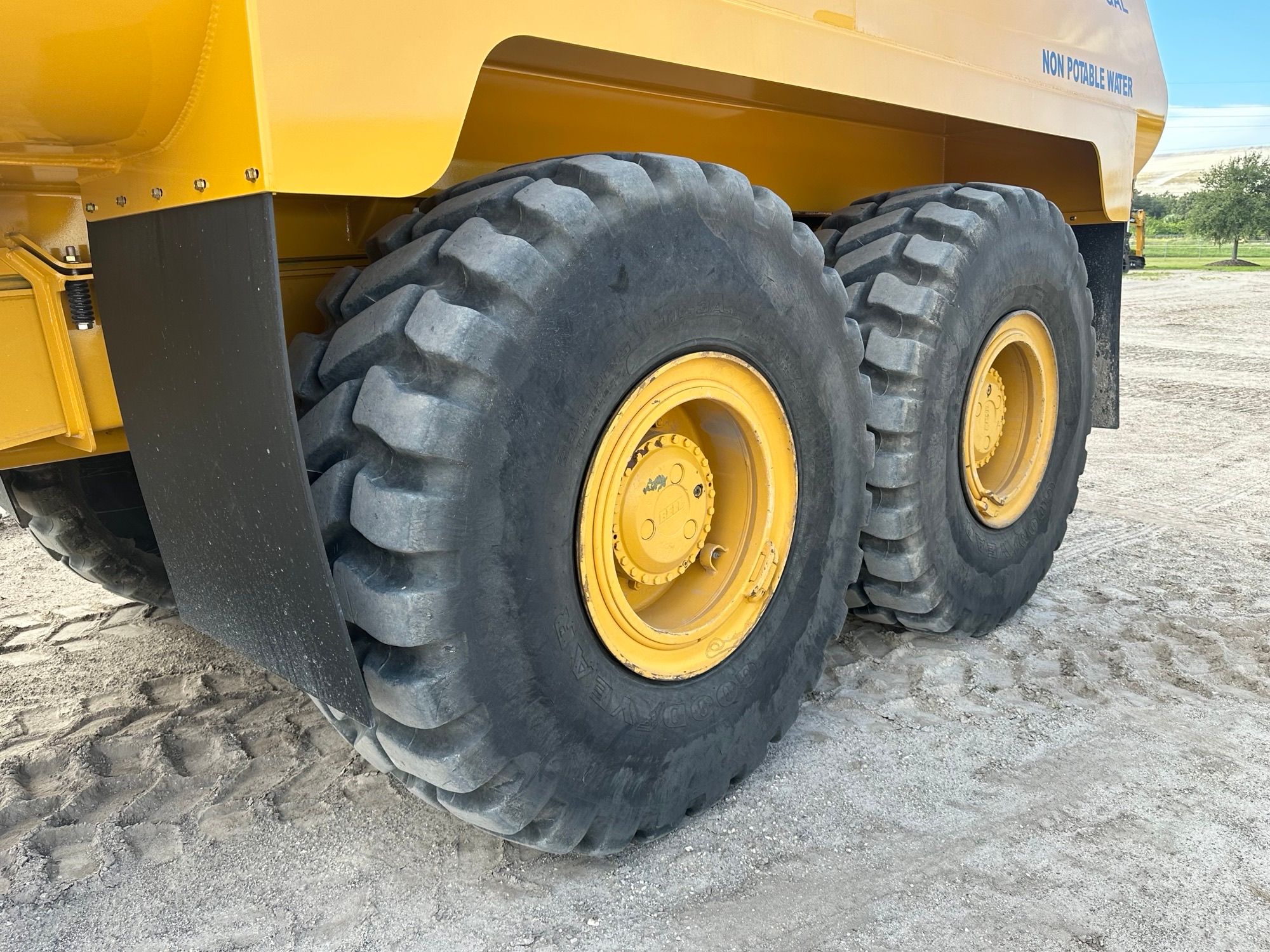 2019 BELL B25E Photo 8 Thumbnail