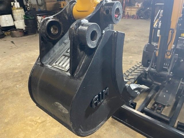 12" BUCKET FOR SY16C Photo 3 Thumbnail